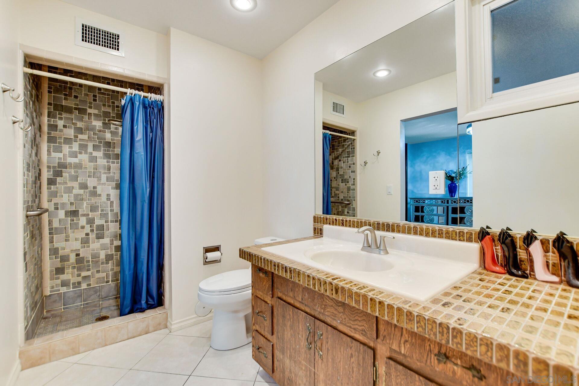 Detail Gallery Image 23 of 67 For , Lakewood,  CA 90715 - 3 Beds | 2 Baths