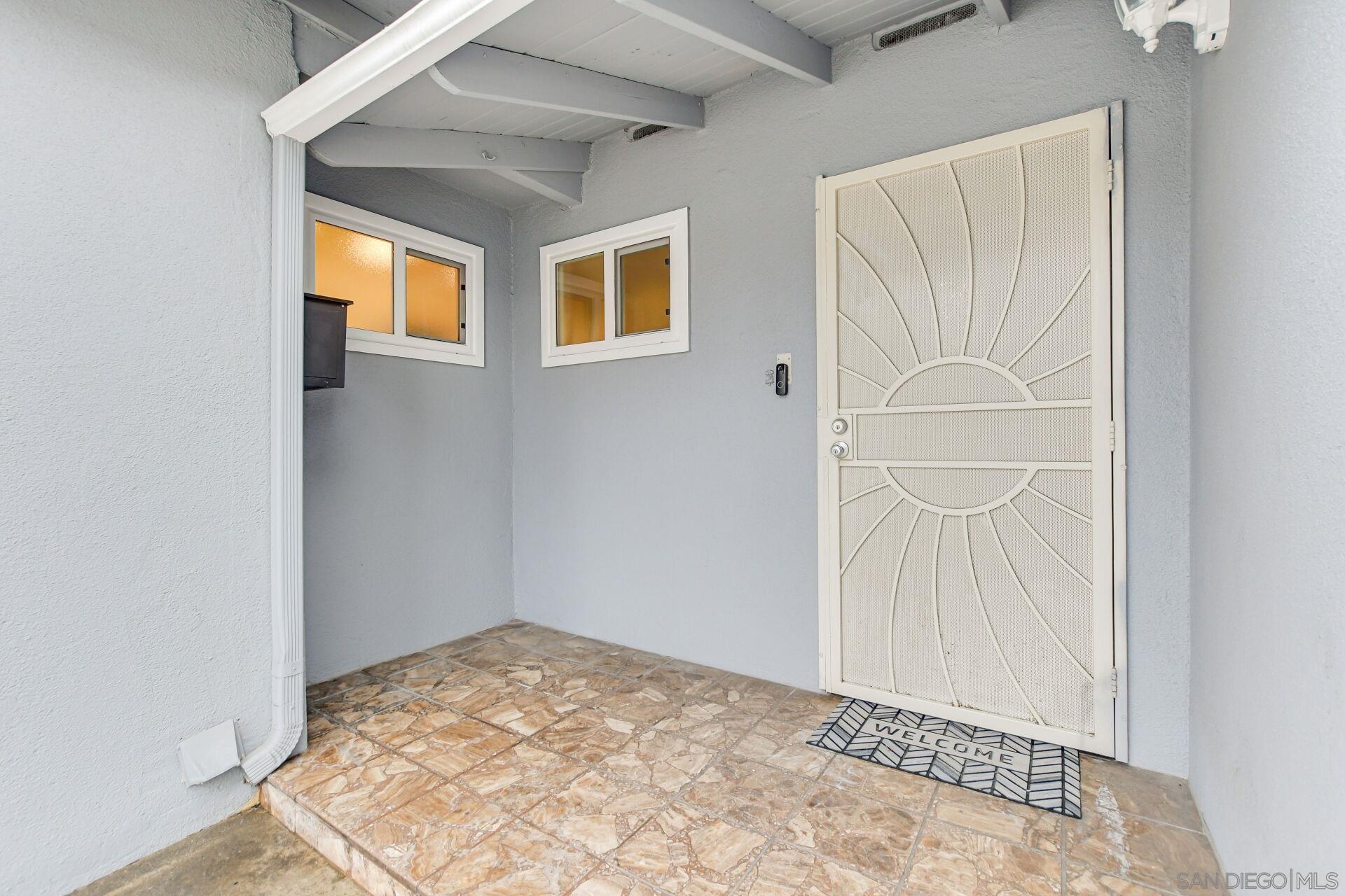 Detail Gallery Image 5 of 67 For , Lakewood,  CA 90715 - 3 Beds | 2 Baths