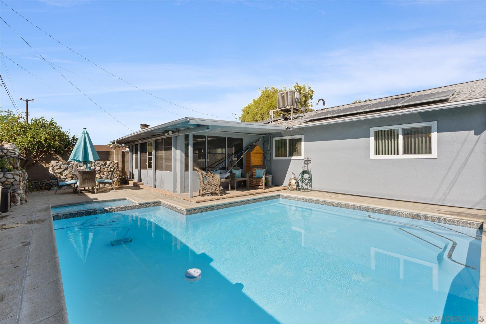 Detail Gallery Image 64 of 67 For , Lakewood,  CA 90715 - 3 Beds | 2 Baths