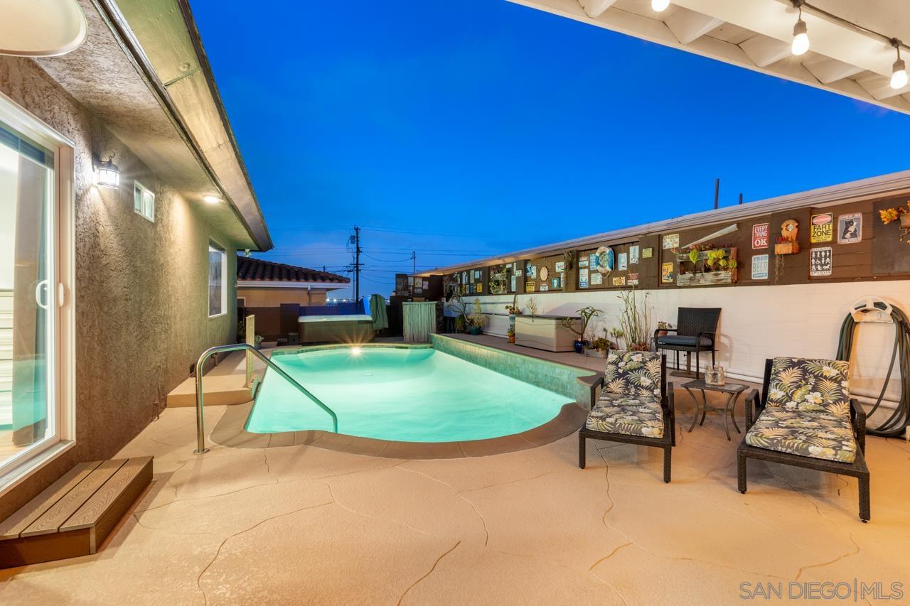 Detail Gallery Image 34 of 51 For 3415  Fenelon St, San Diego,  CA 92106 - 4 Beds | 4 Baths