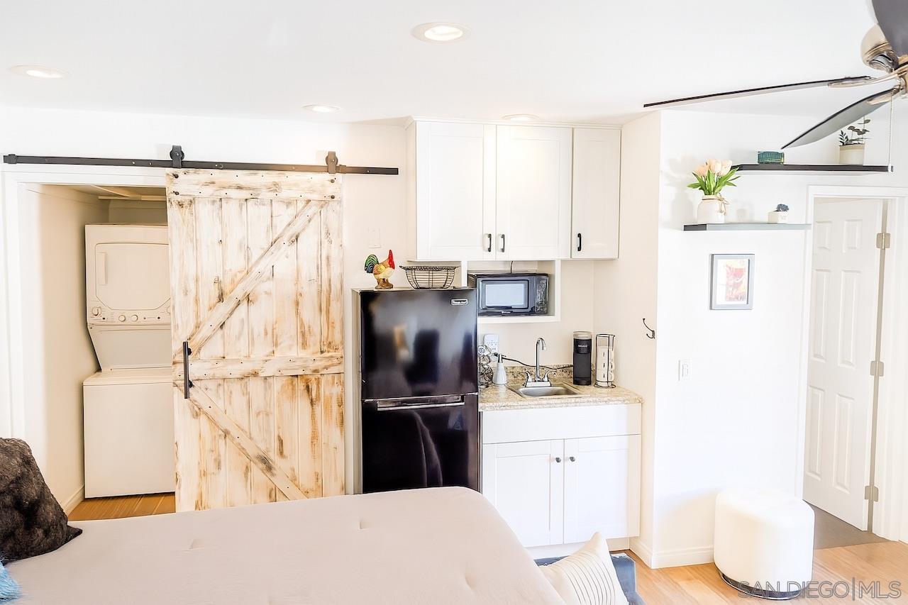 Detail Gallery Image 45 of 51 For 3415  Fenelon St, San Diego,  CA 92106 - 4 Beds | 4 Baths