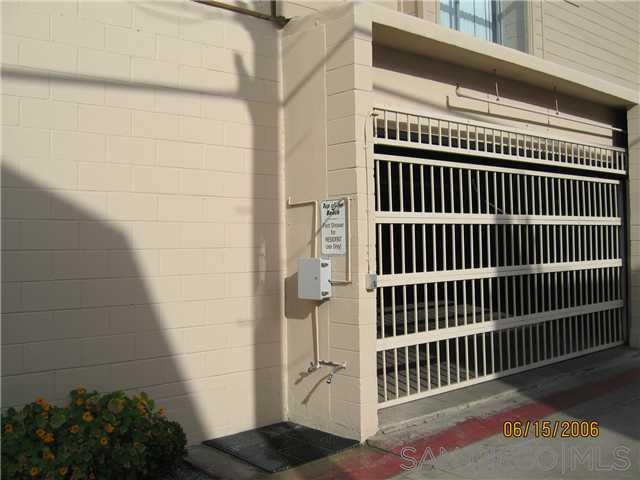 Detail Gallery Image 22 of 23 For 3755  Ocean Front Walk, San Diego,  CA 92109 - 2 Beds | 1 Baths