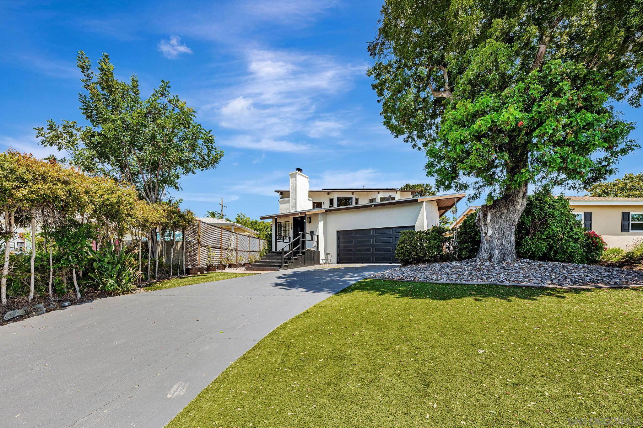 Front Image Thumbnail for SD250032897