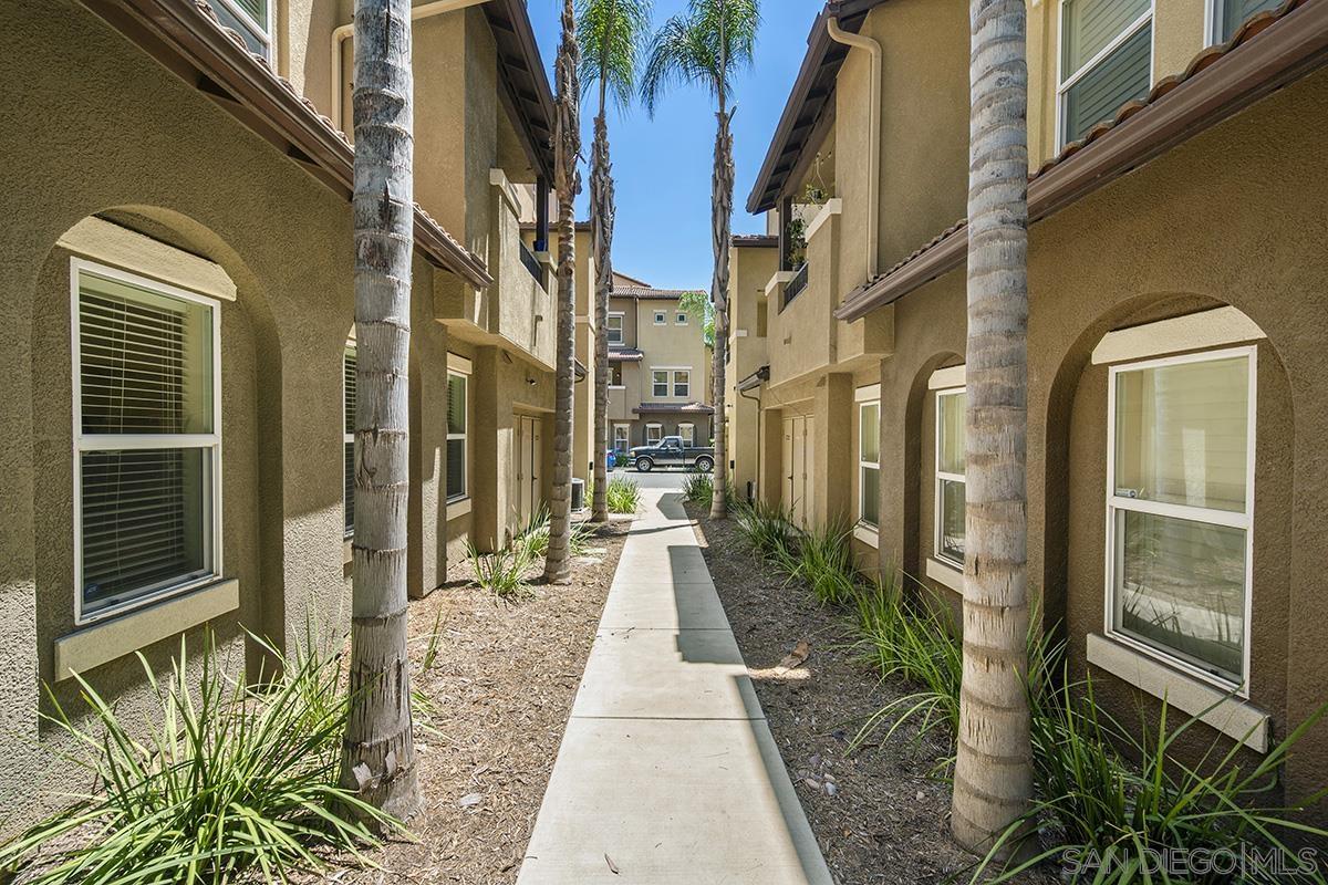 Detail Gallery Image 6 of 50 For 5432  Zeil Place, San Diego,  CA 92105 - 3 Beds | 2/2 Baths