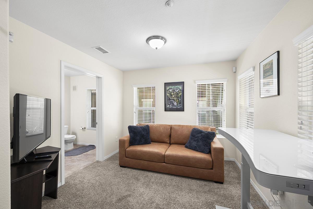 Detail Gallery Image 9 of 50 For 5432  Zeil Place, San Diego,  CA 92105 - 3 Beds | 2/2 Baths