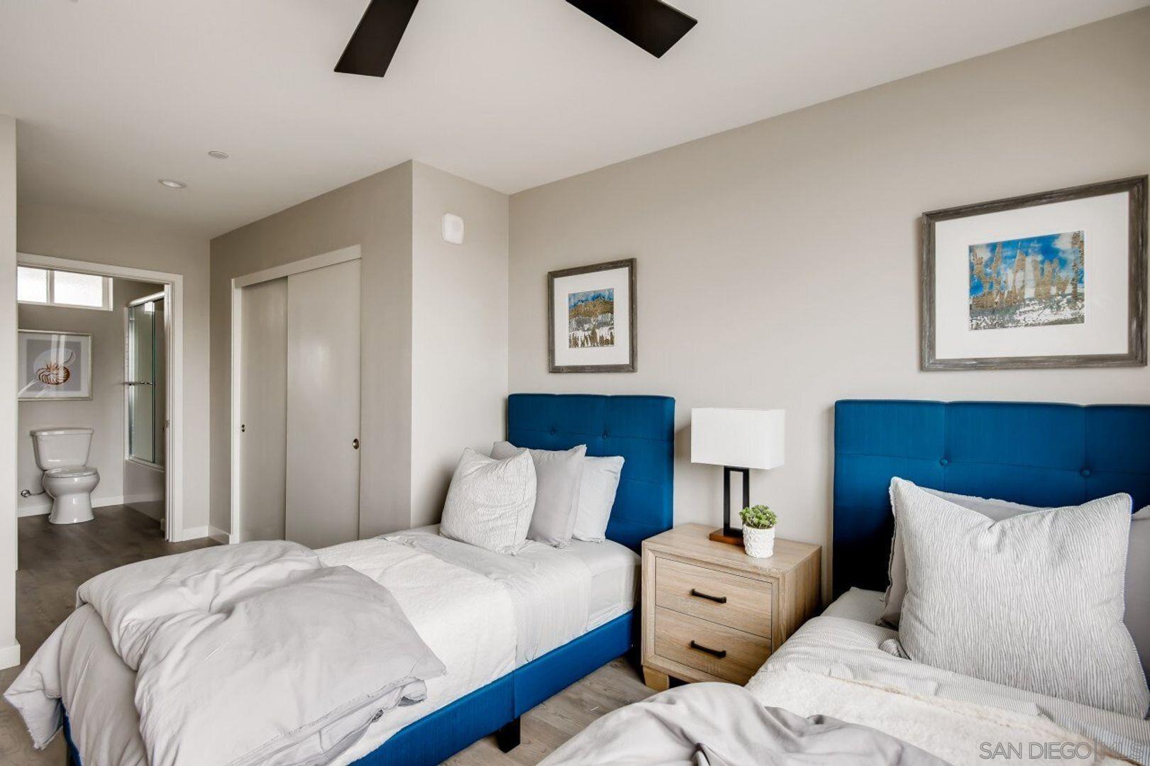 Detail Gallery Image 4 of 14 For 3909  Voltaire St  311, San Diego,  CA 92107 - 2 Beds | 2 Baths