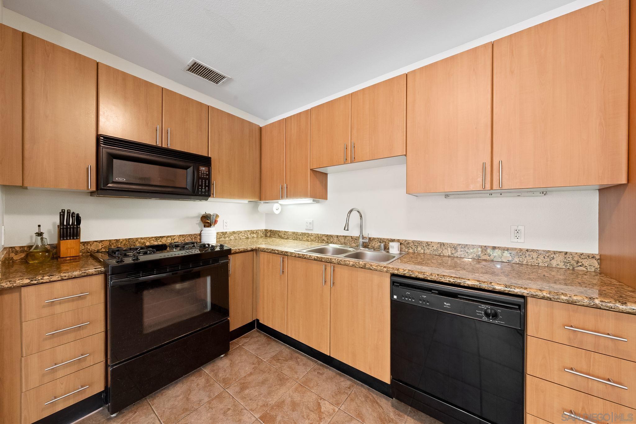 Detail Gallery Image 11 of 35 For 1480  Broadway  #2101,  San Diego,  CA 92101 - 1 Beds | 1 Baths