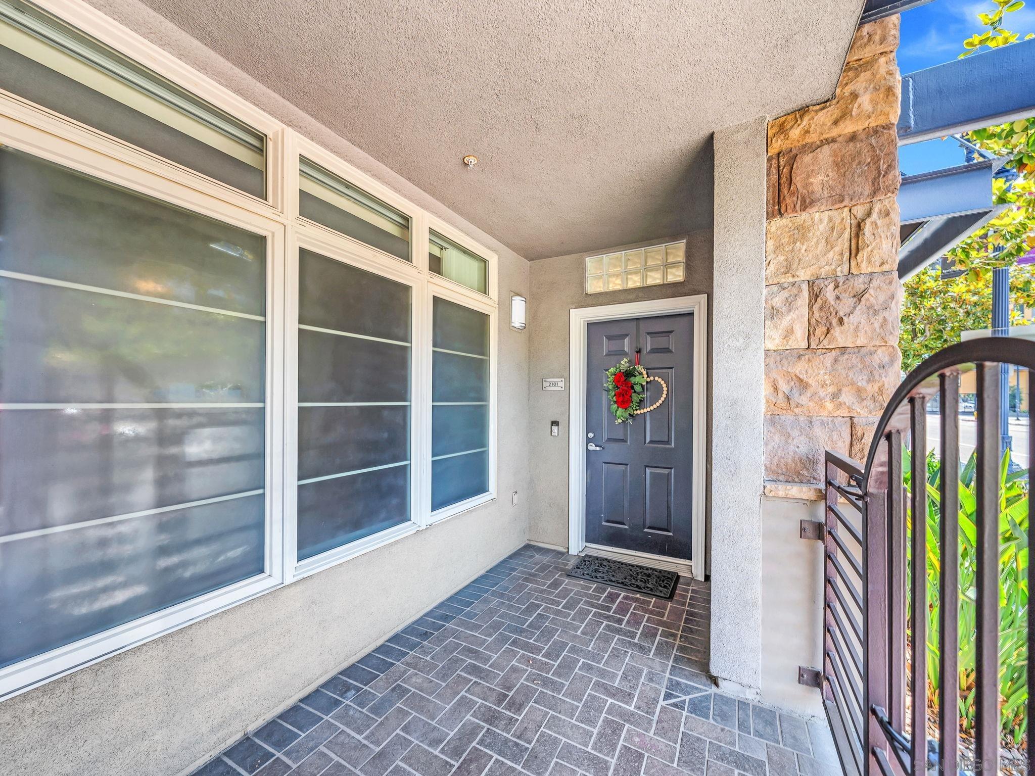 Detail Gallery Image 3 of 35 For 1480  Broadway  #2101,  San Diego,  CA 92101 - 1 Beds | 1 Baths