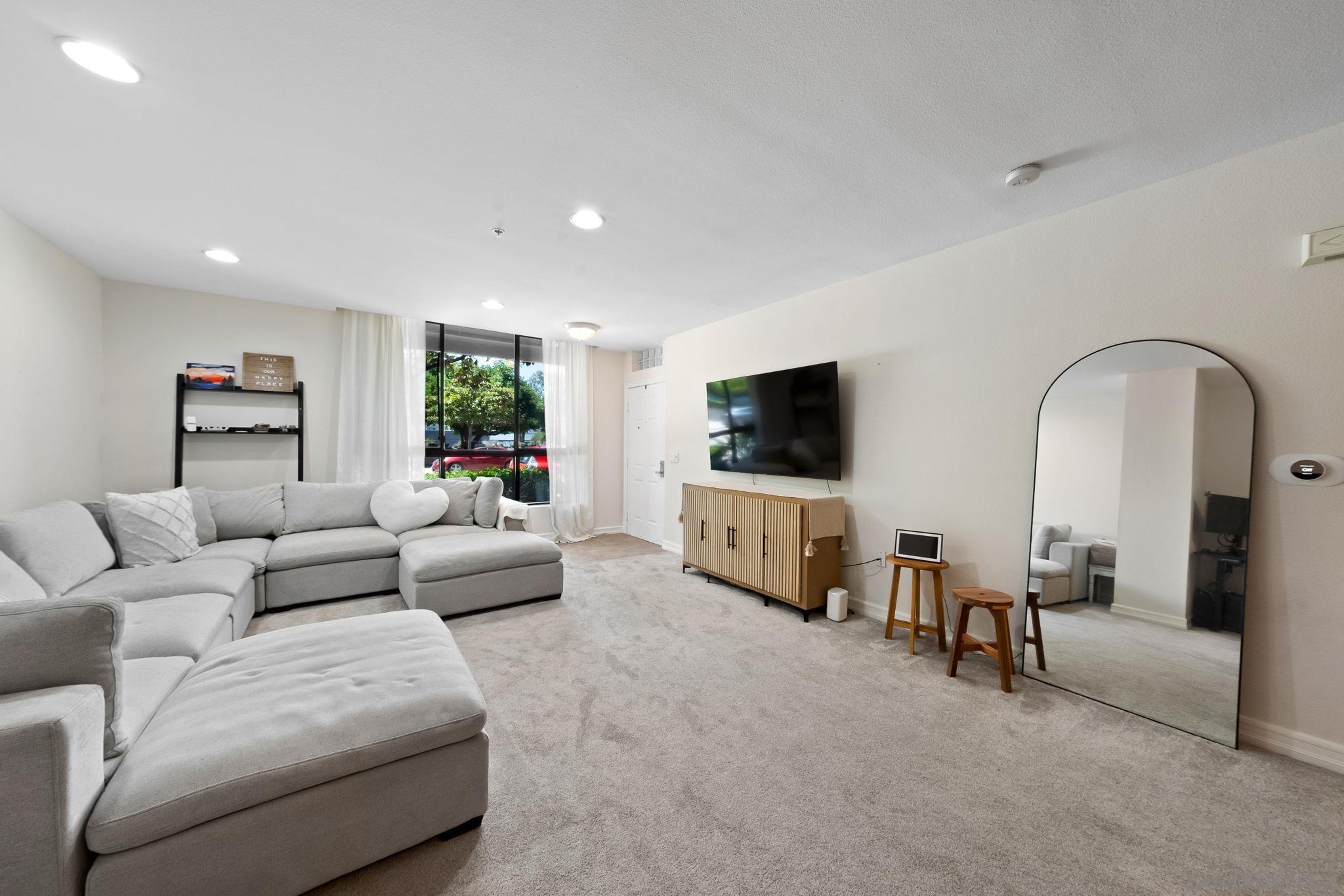 Detail Gallery Image 5 of 35 For 1480  Broadway  #2101,  San Diego,  CA 92101 - 1 Beds | 1 Baths