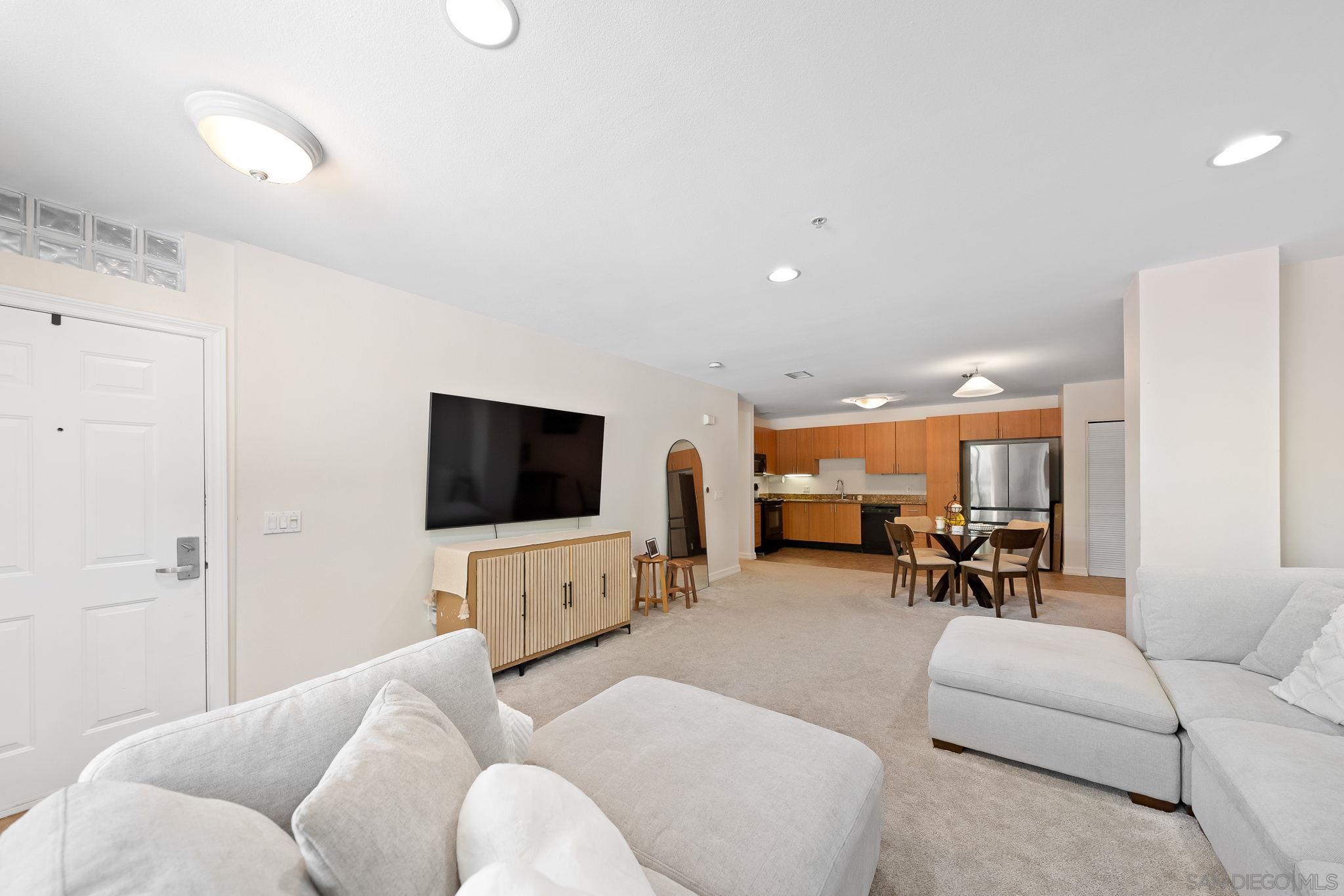 Detail Gallery Image 6 of 35 For 1480  Broadway  #2101,  San Diego,  CA 92101 - 1 Beds | 1 Baths