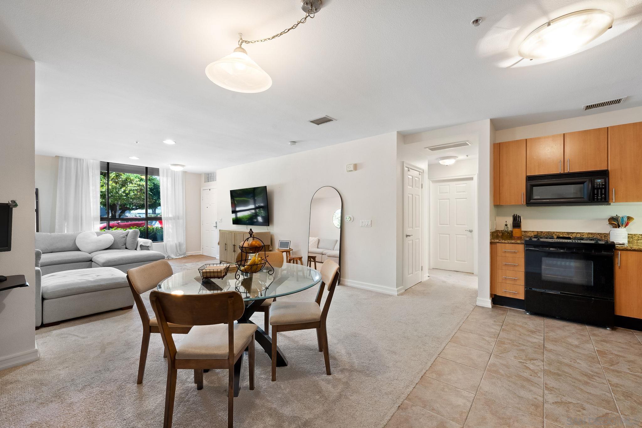 Detail Gallery Image 10 of 35 For 1480  Broadway  #2101,  San Diego,  CA 92101 - 1 Beds | 1 Baths