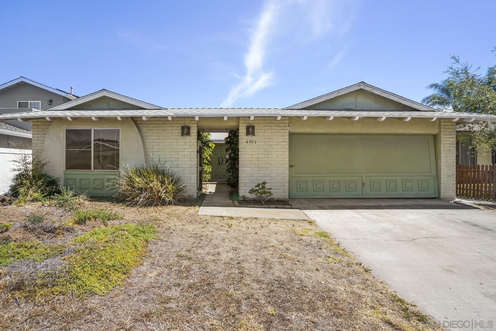 Detail Gallery Image 1 of 1 For 6951  Rockglen Ave, San Diego,  CA 92111 - 4 Beds | 2 Baths