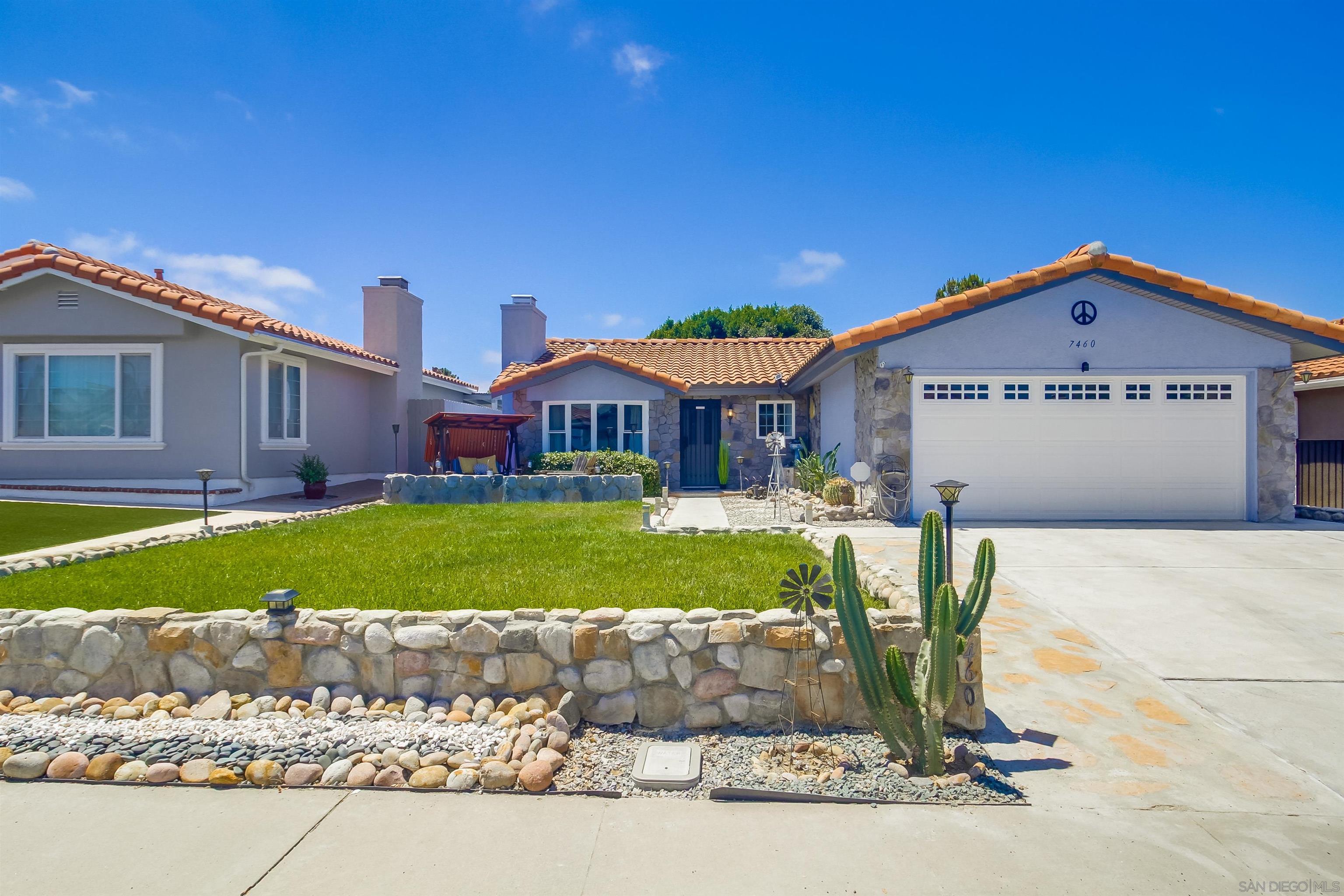 Detail Gallery Image 1 of 1 For 7460  Kamwood, San Diego,  CA 92126 - 3 Beds | 2 Baths