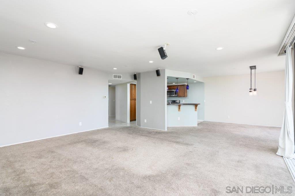 Detail Gallery Image 14 of 43 For 2414  Front St  11c,  San Diego,  CA 92101 - 2 Beds | 2 Baths