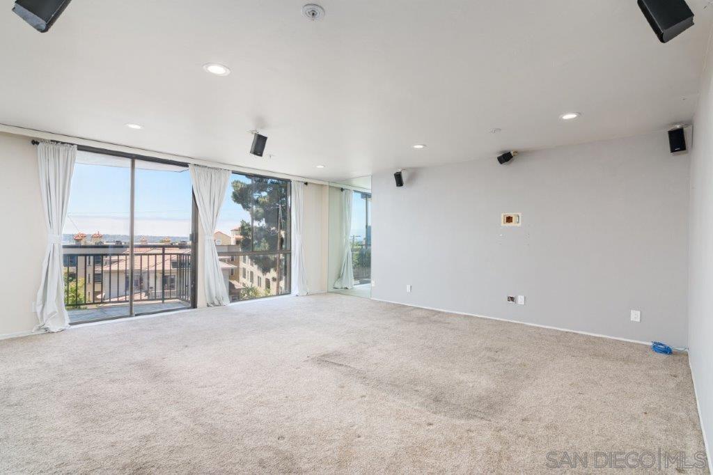 Detail Gallery Image 15 of 43 For 2414  Front St  11c,  San Diego,  CA 92101 - 2 Beds | 2 Baths