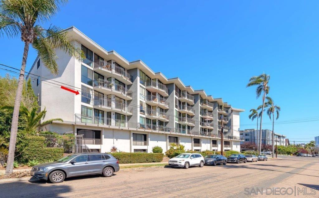 Detail Gallery Image 3 of 43 For 2414  Front St  11c,  San Diego,  CA 92101 - 2 Beds | 2 Baths