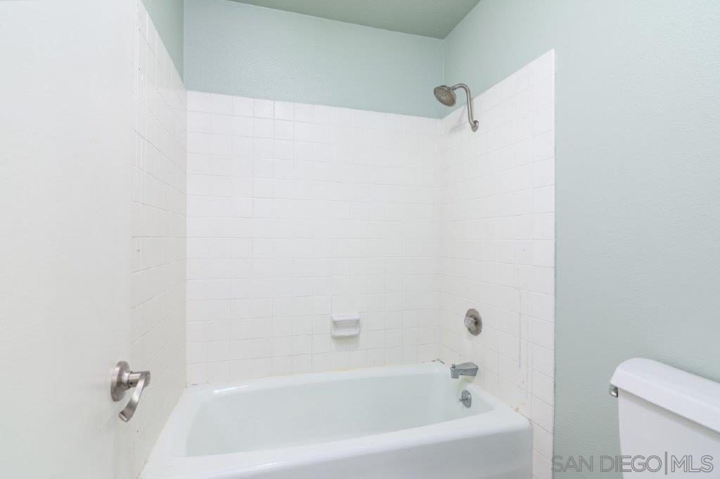 Detail Gallery Image 33 of 43 For 2414  Front St  11c,  San Diego,  CA 92101 - 2 Beds | 2 Baths