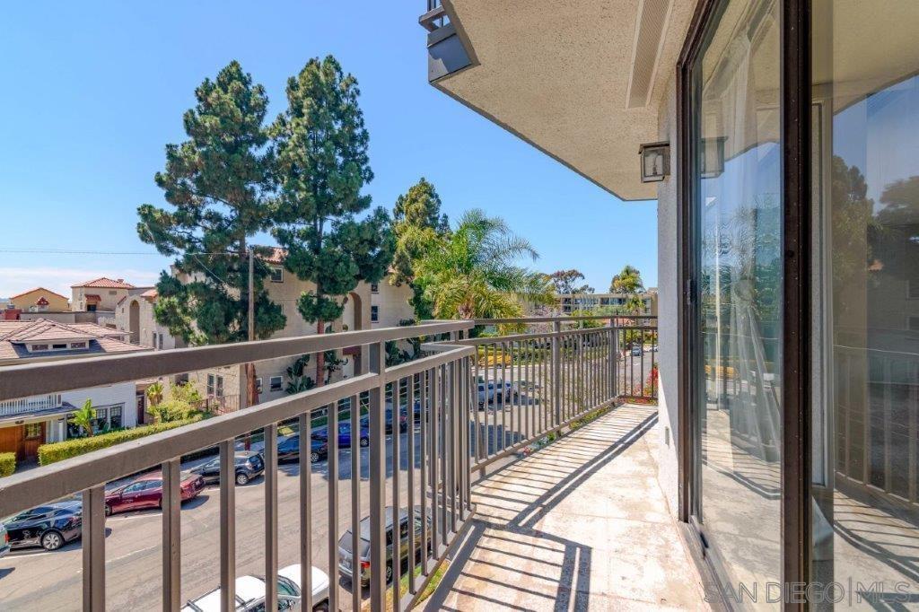 Detail Gallery Image 36 of 43 For 2414  Front St  11c,  San Diego,  CA 92101 - 2 Beds | 2 Baths