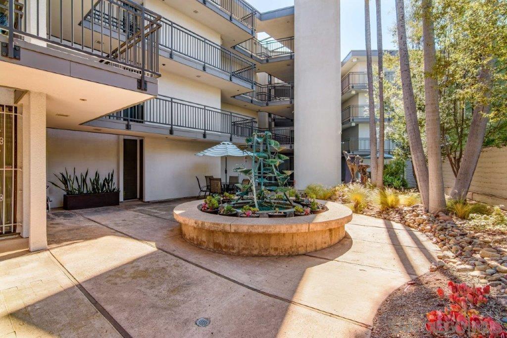 Detail Gallery Image 8 of 43 For 2414  Front St  11c,  San Diego,  CA 92101 - 2 Beds | 2 Baths