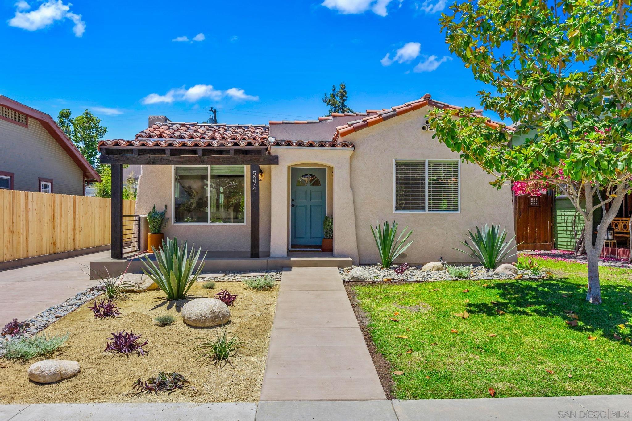 Detail Gallery Image 1 of 1 For 5074  Mansfield St, San Diego,  CA 92116 - 3 Beds | 2 Baths