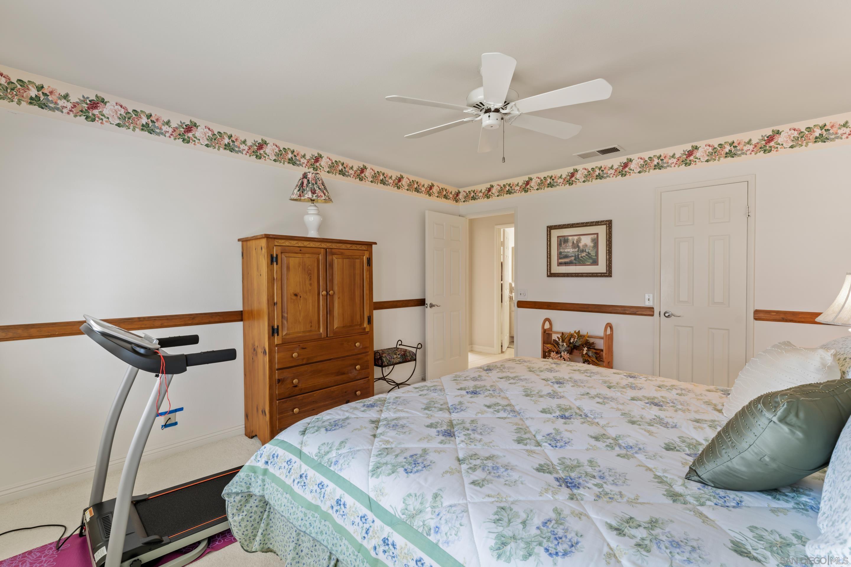 Detail Gallery Image 24 of 36 For 18018  Calle Estepona, San Diego,  CA 92128 - 2 Beds | 2 Baths