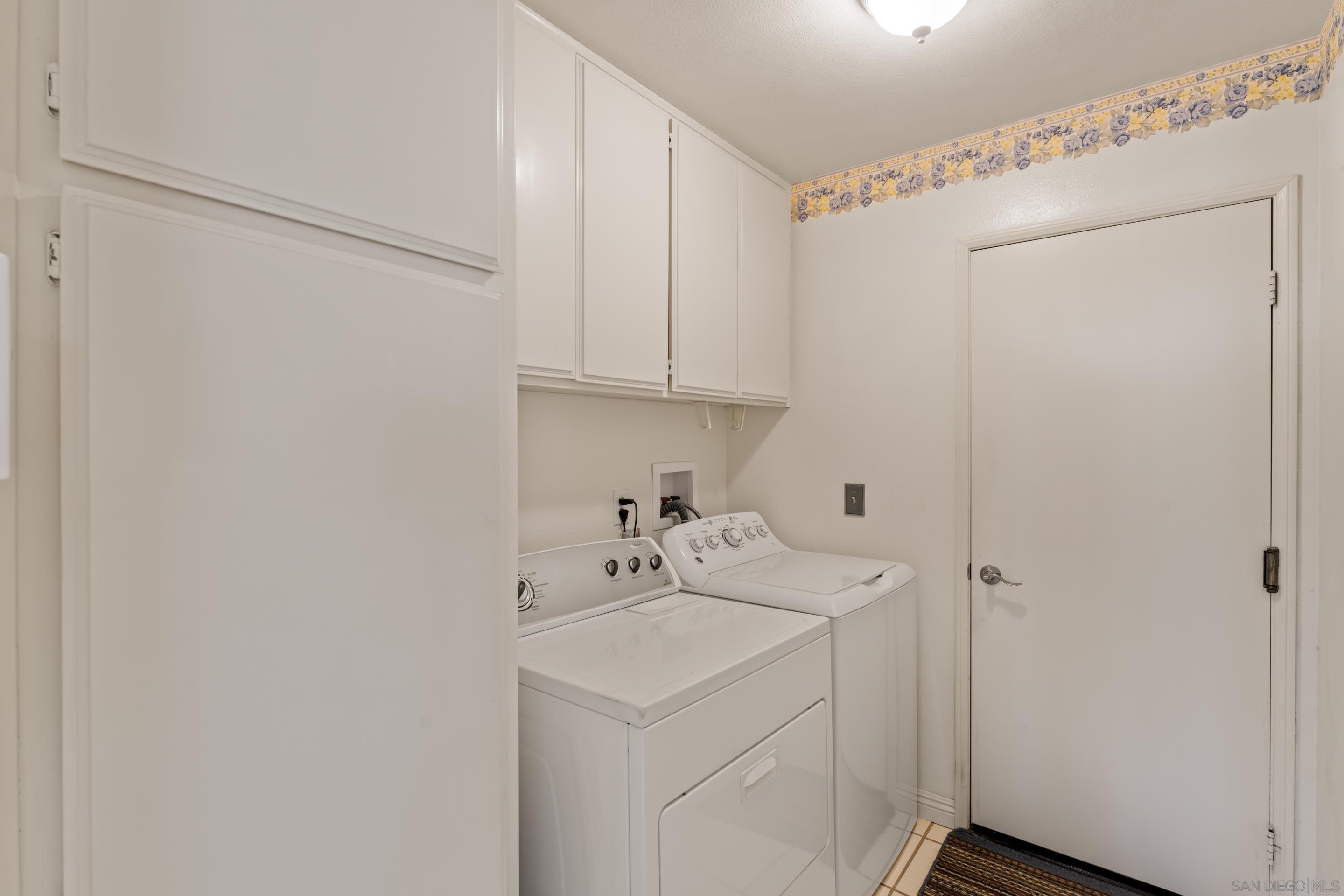 Detail Gallery Image 27 of 36 For 18018  Calle Estepona, San Diego,  CA 92128 - 2 Beds | 2 Baths