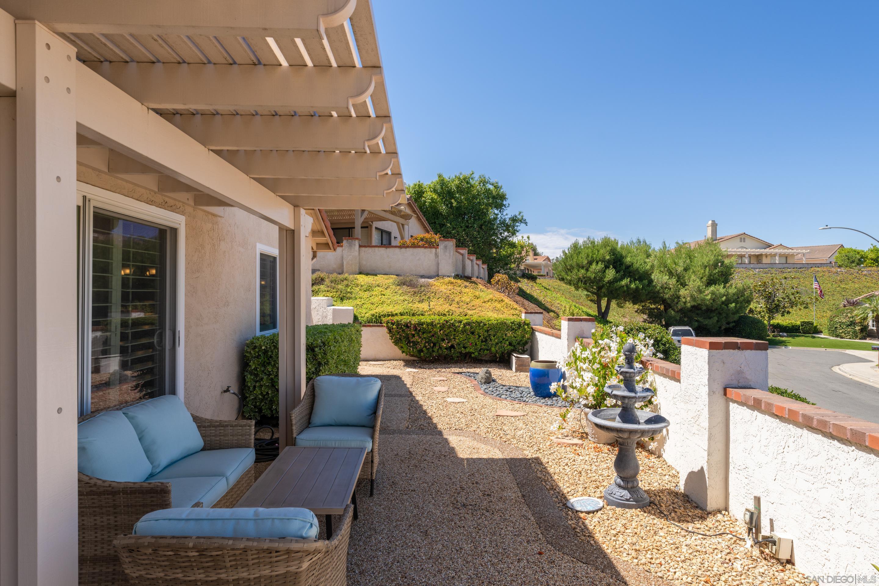 Detail Gallery Image 32 of 36 For 18018  Calle Estepona, San Diego,  CA 92128 - 2 Beds | 2 Baths