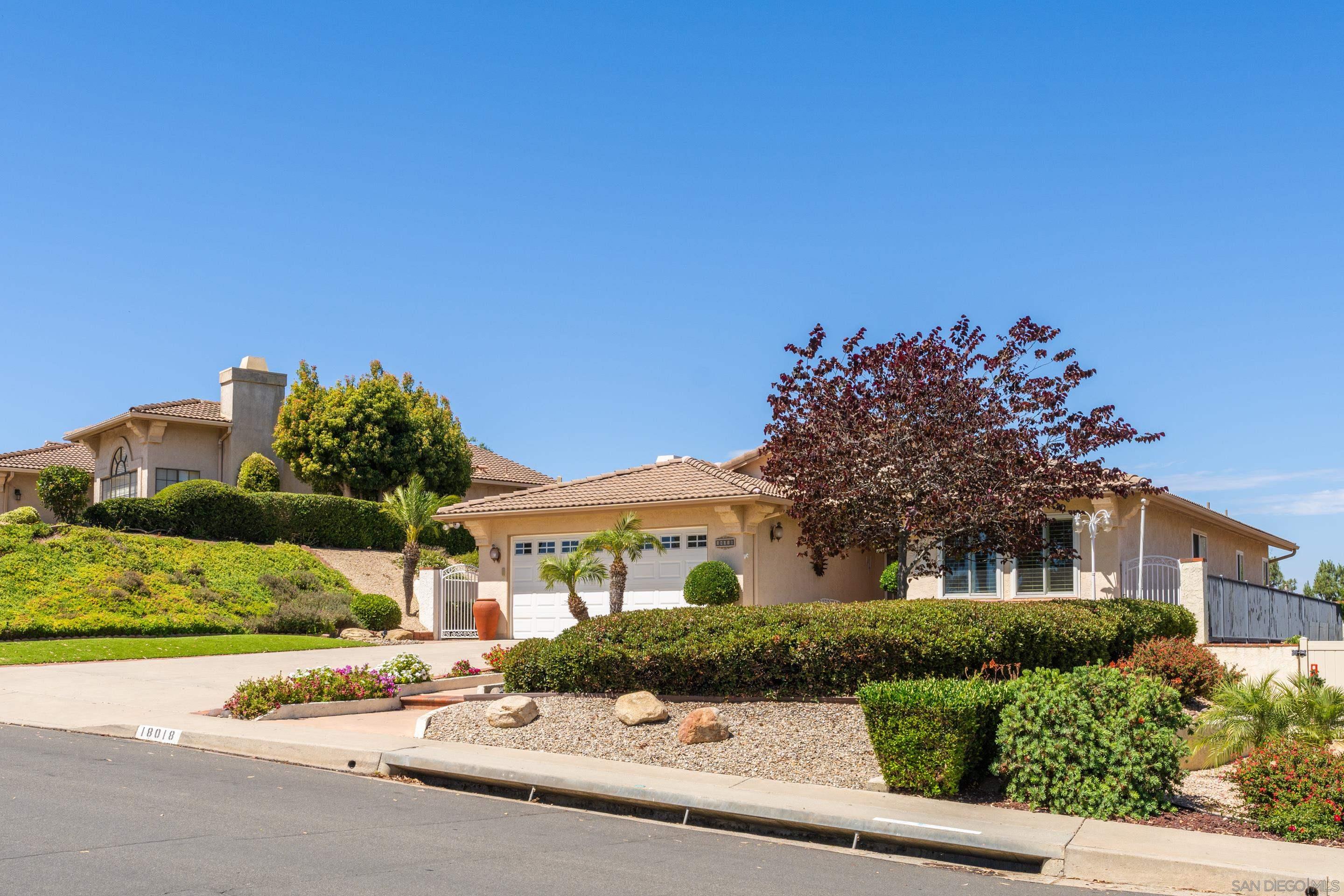 Detail Gallery Image 35 of 36 For 18018  Calle Estepona, San Diego,  CA 92128 - 2 Beds | 2 Baths