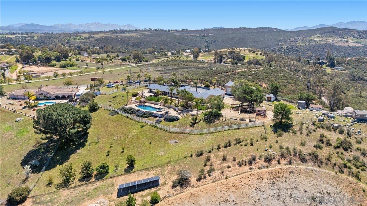 Detail Gallery Image 1 of 1 For 20403  Rancho Villa Rd, Ramona,  CA 92065 - 5 Beds | 4 Baths