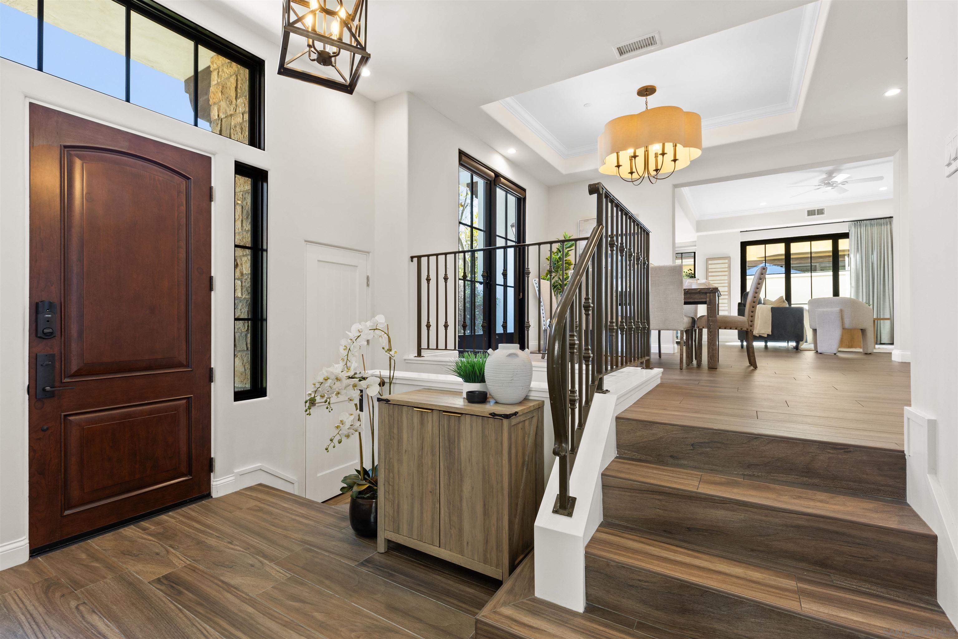 Detail Gallery Image 19 of 44 For 708  Silver Street, La Jolla,  CA 92037 - 4 Beds | 4 Baths