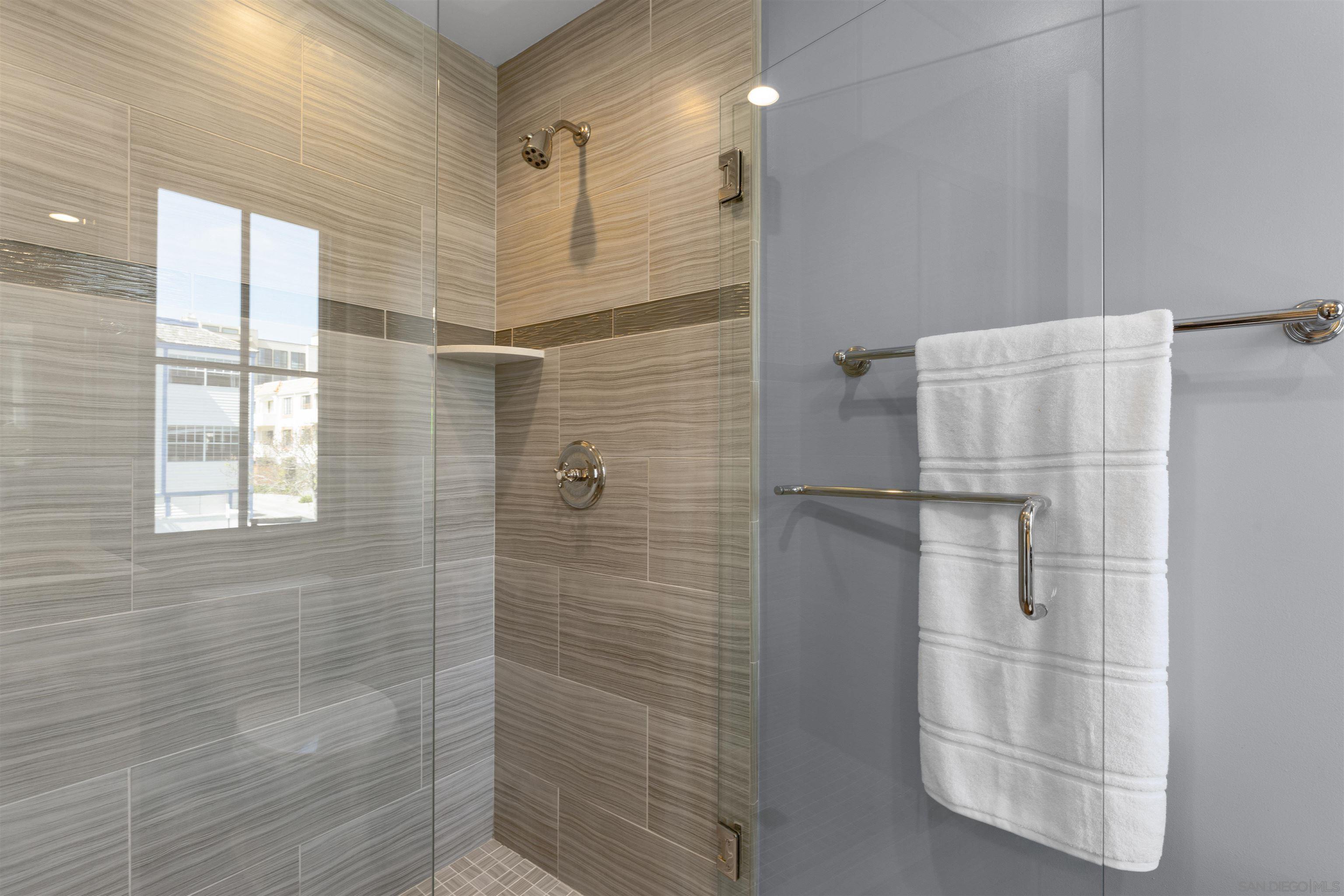 Detail Gallery Image 36 of 44 For 708  Silver Street, La Jolla,  CA 92037 - 4 Beds | 4 Baths