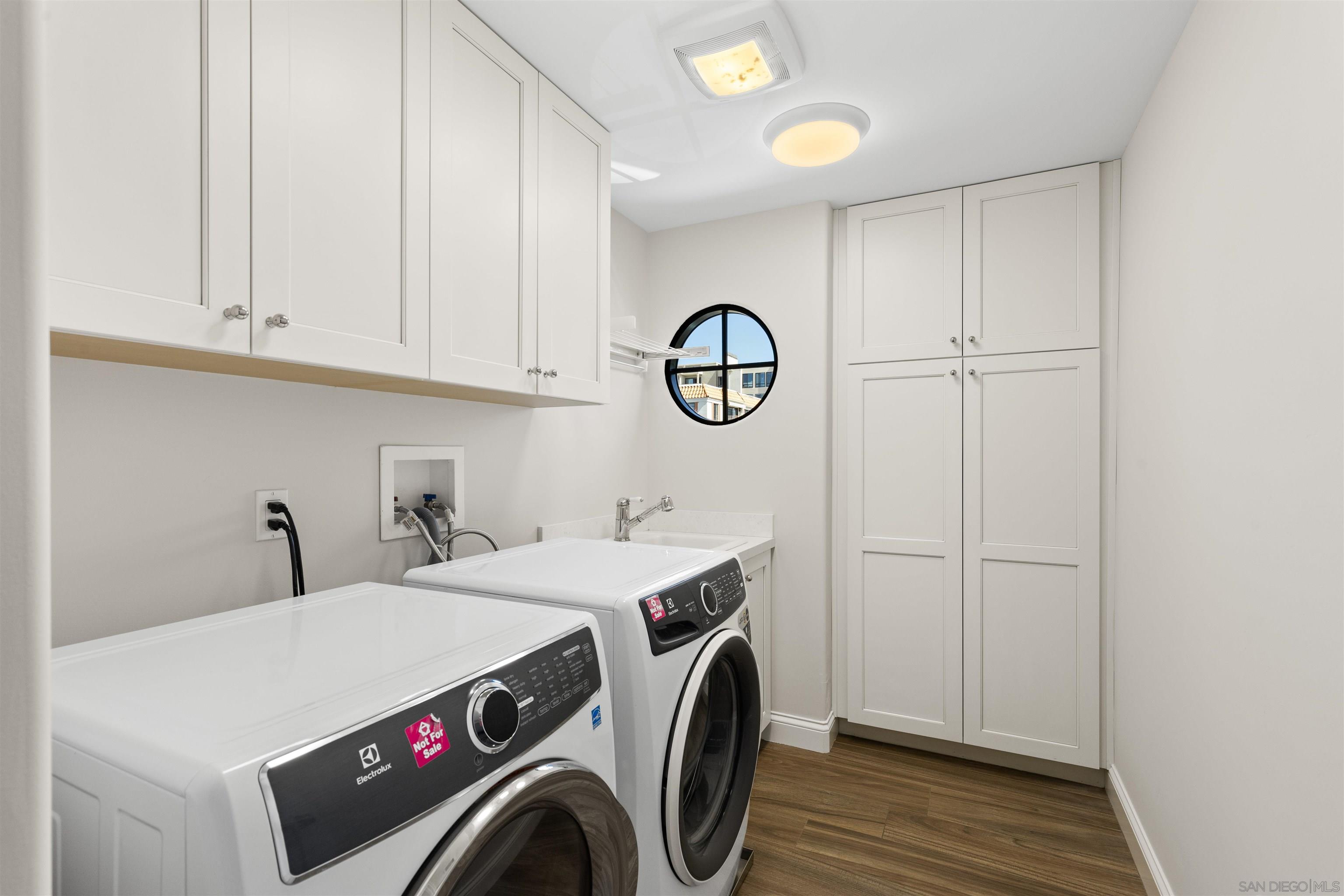 Detail Gallery Image 37 of 44 For 708  Silver Street, La Jolla,  CA 92037 - 4 Beds | 4 Baths