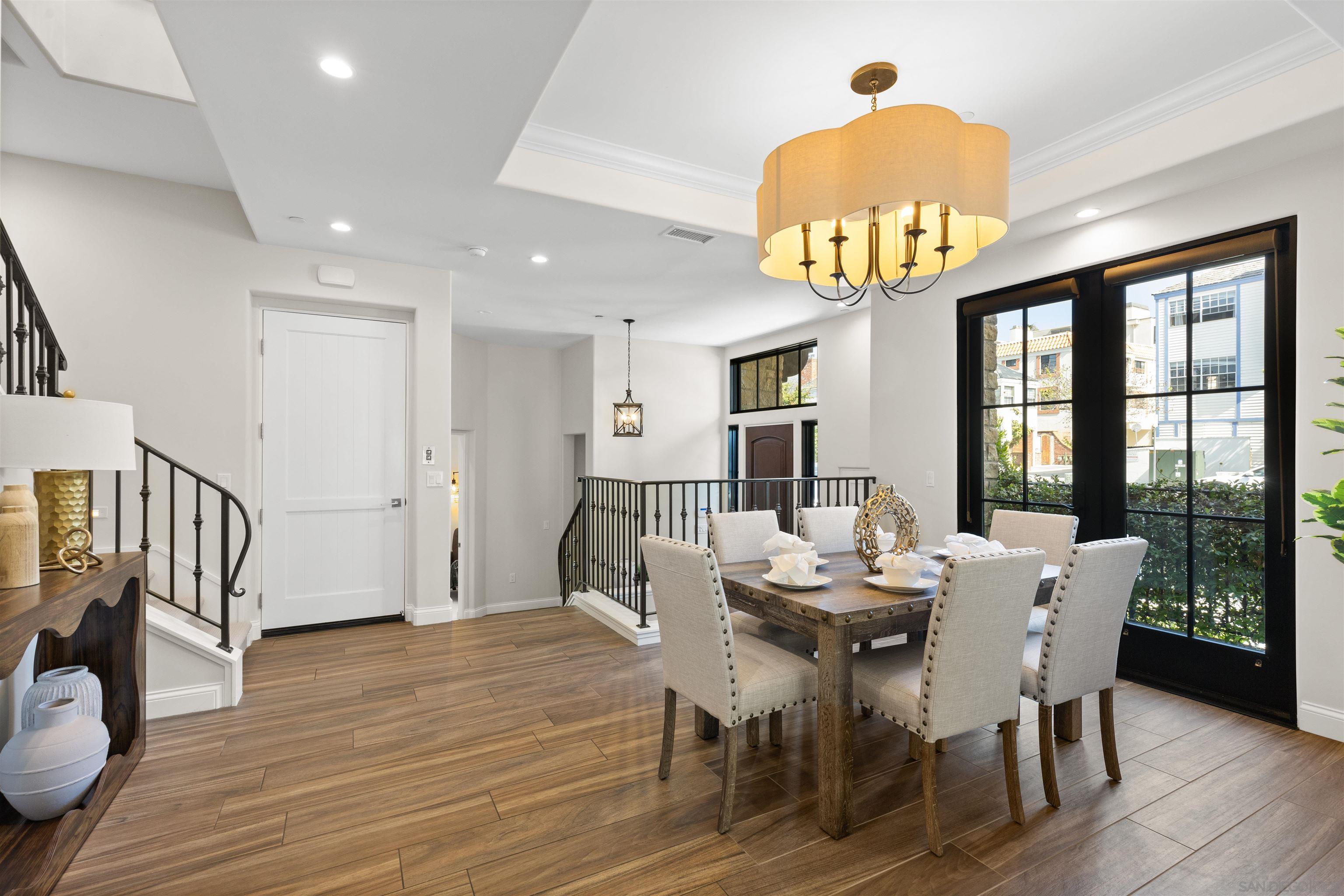 Detail Gallery Image 6 of 44 For 708  Silver Street, La Jolla,  CA 92037 - 4 Beds | 4 Baths