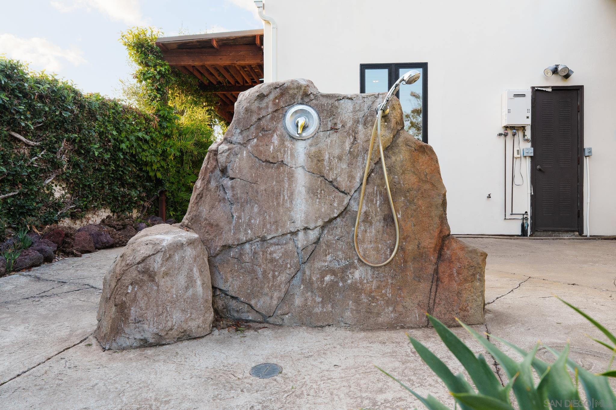 Detail Gallery Image 16 of 26 For 1034  Myrtle Way, San Diego,  CA 92103 - 2 Beds | 2 Baths