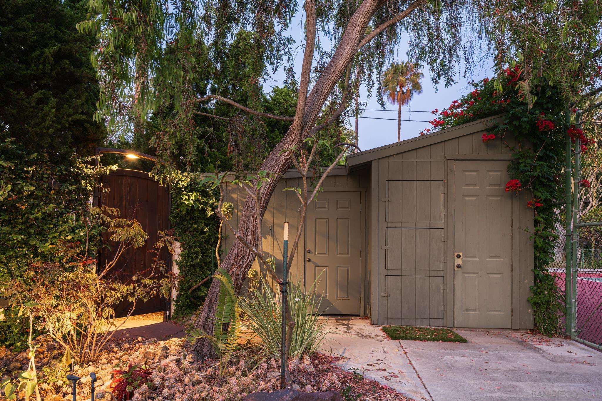 Detail Gallery Image 22 of 26 For 1034  Myrtle Way, San Diego,  CA 92103 - 2 Beds | 2 Baths