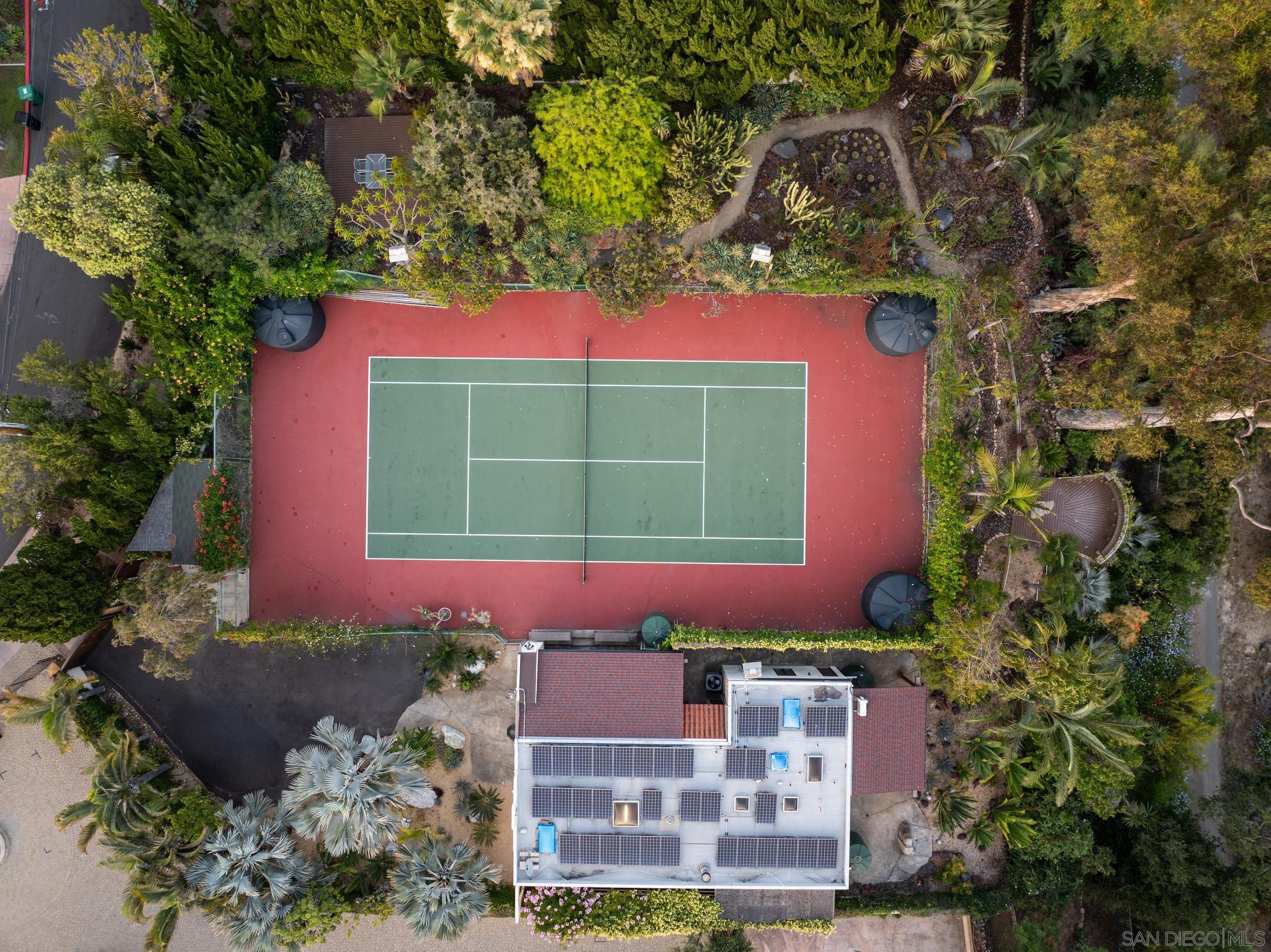 Detail Gallery Image 24 of 26 For 1034  Myrtle Way, San Diego,  CA 92103 - 2 Beds | 2 Baths