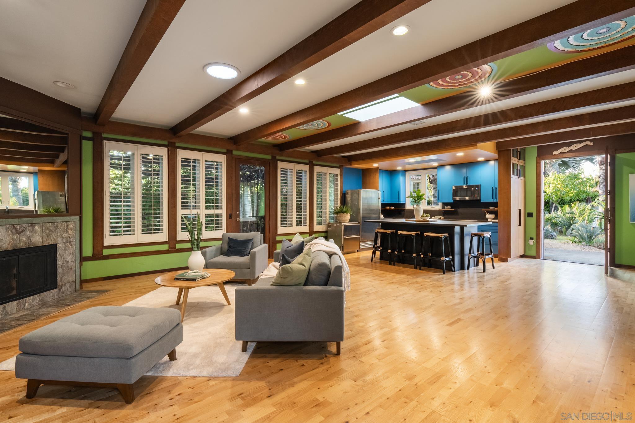 Detail Gallery Image 7 of 26 For 1034  Myrtle Way, San Diego,  CA 92103 - 2 Beds | 2 Baths