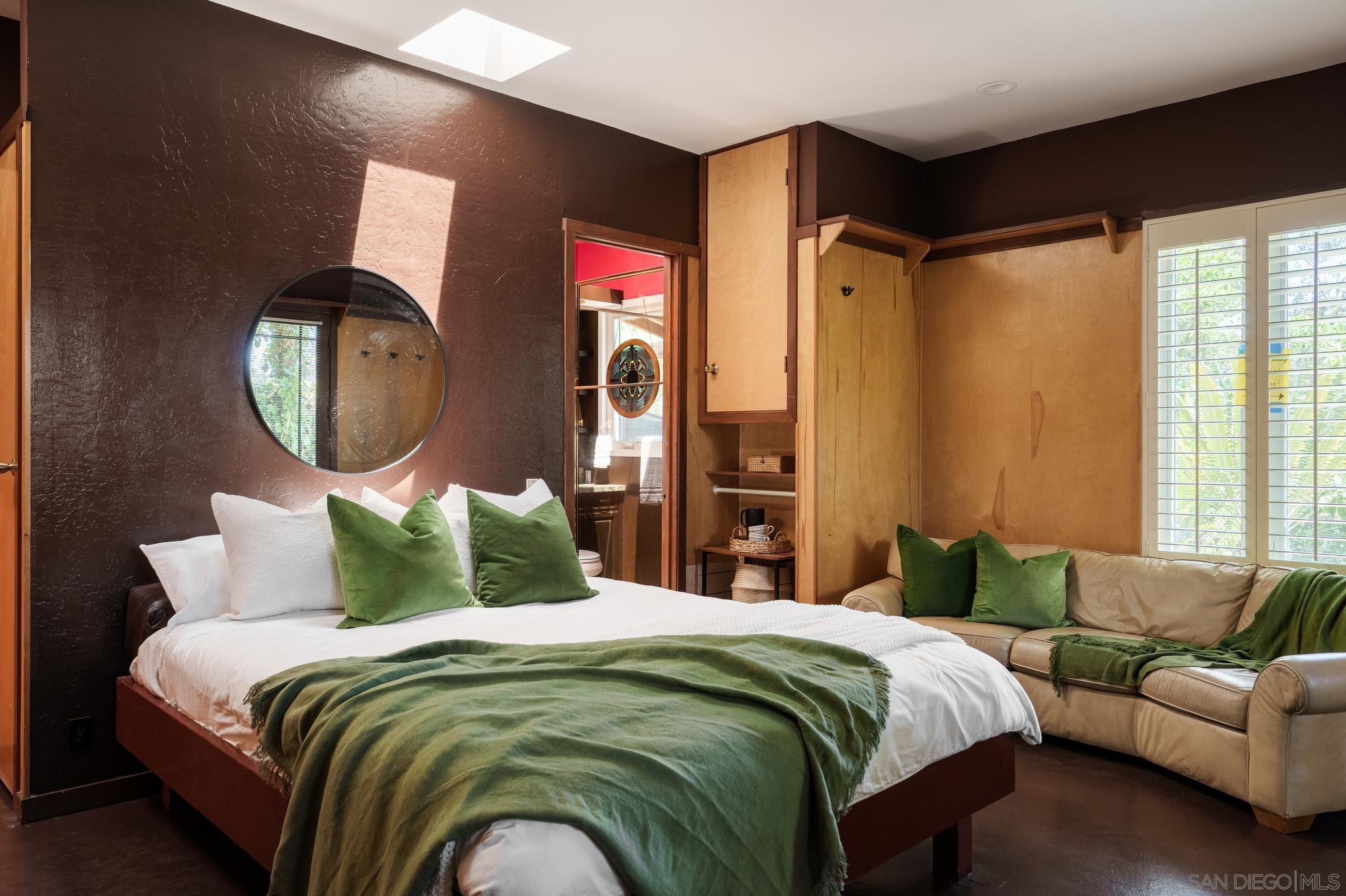 Detail Gallery Image 10 of 26 For 1034  Myrtle Way, San Diego,  CA 92103 - 2 Beds | 2 Baths