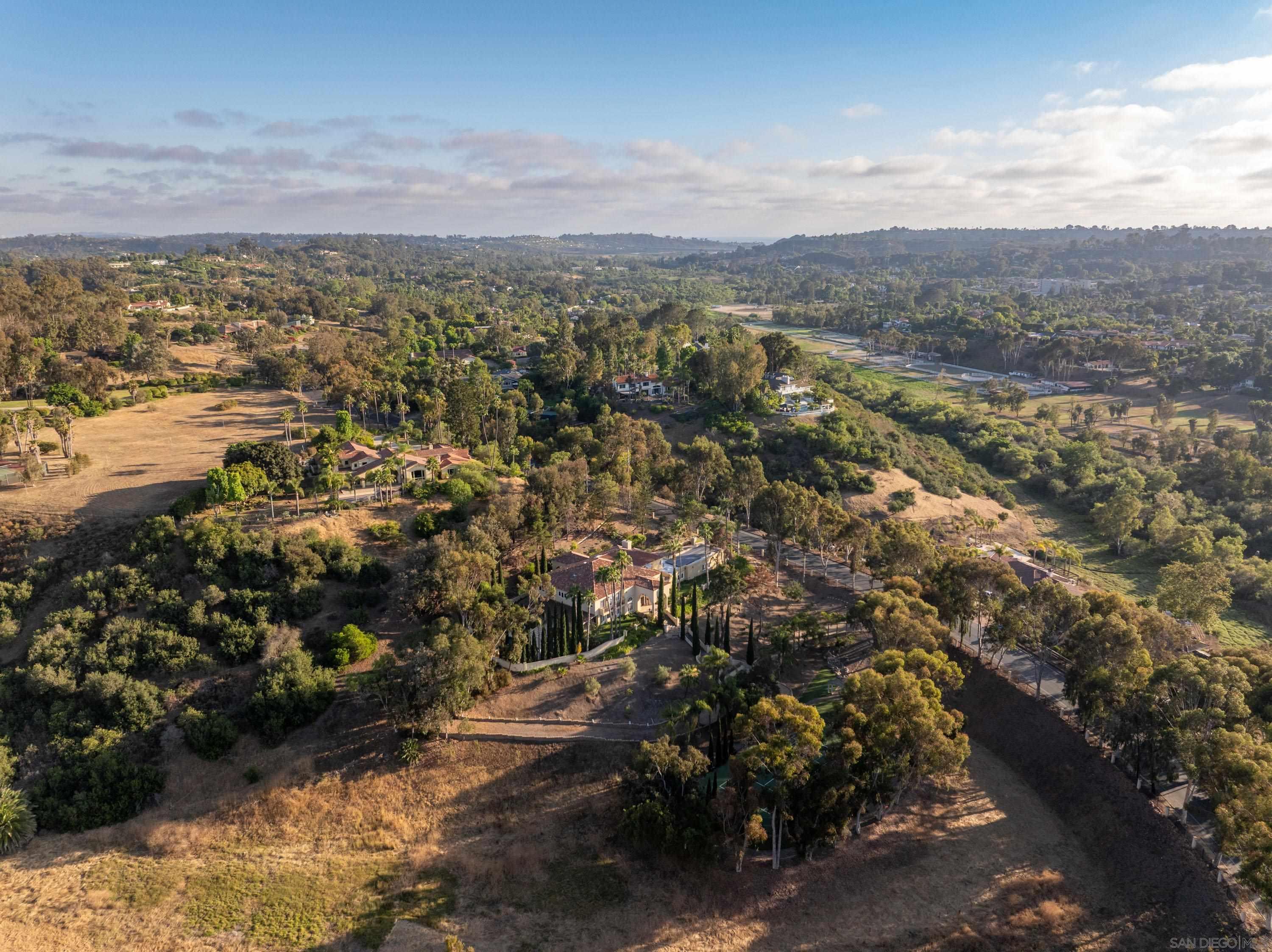 Detail Gallery Image 3 of 22 For 459  Flores De Oro, Rancho Santa Fe,  CA 92067 - 6 Beds | 7 Baths