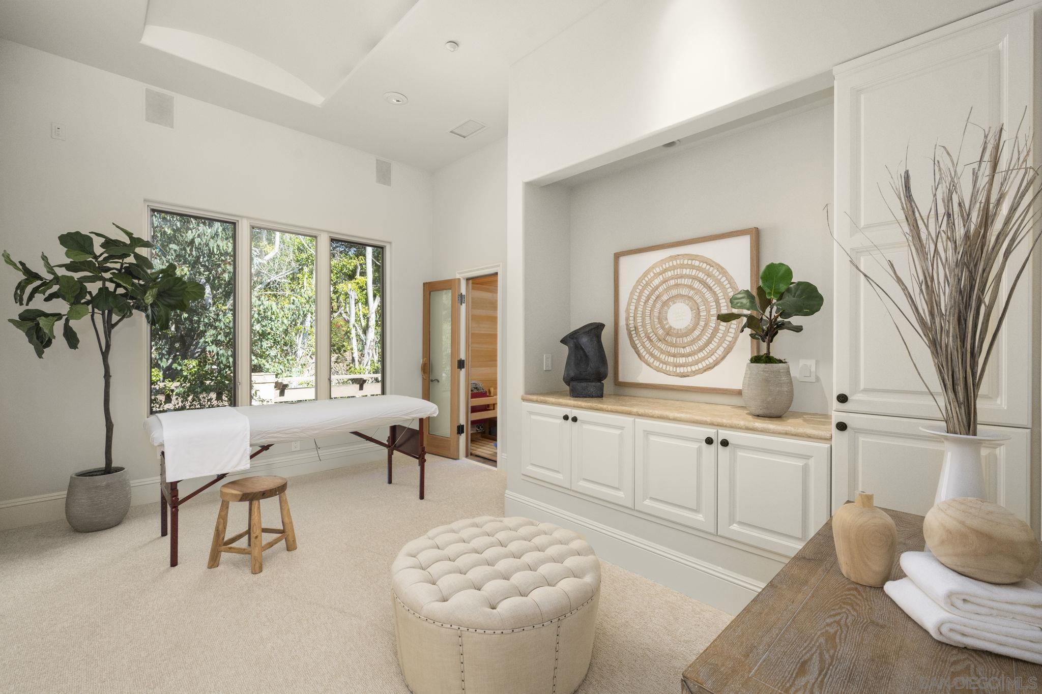 Detail Gallery Image 17 of 37 For 5980  Rancho Diegueno, Rancho Santa Fe,  CA 92067 - 7 Beds | 6/2 Baths