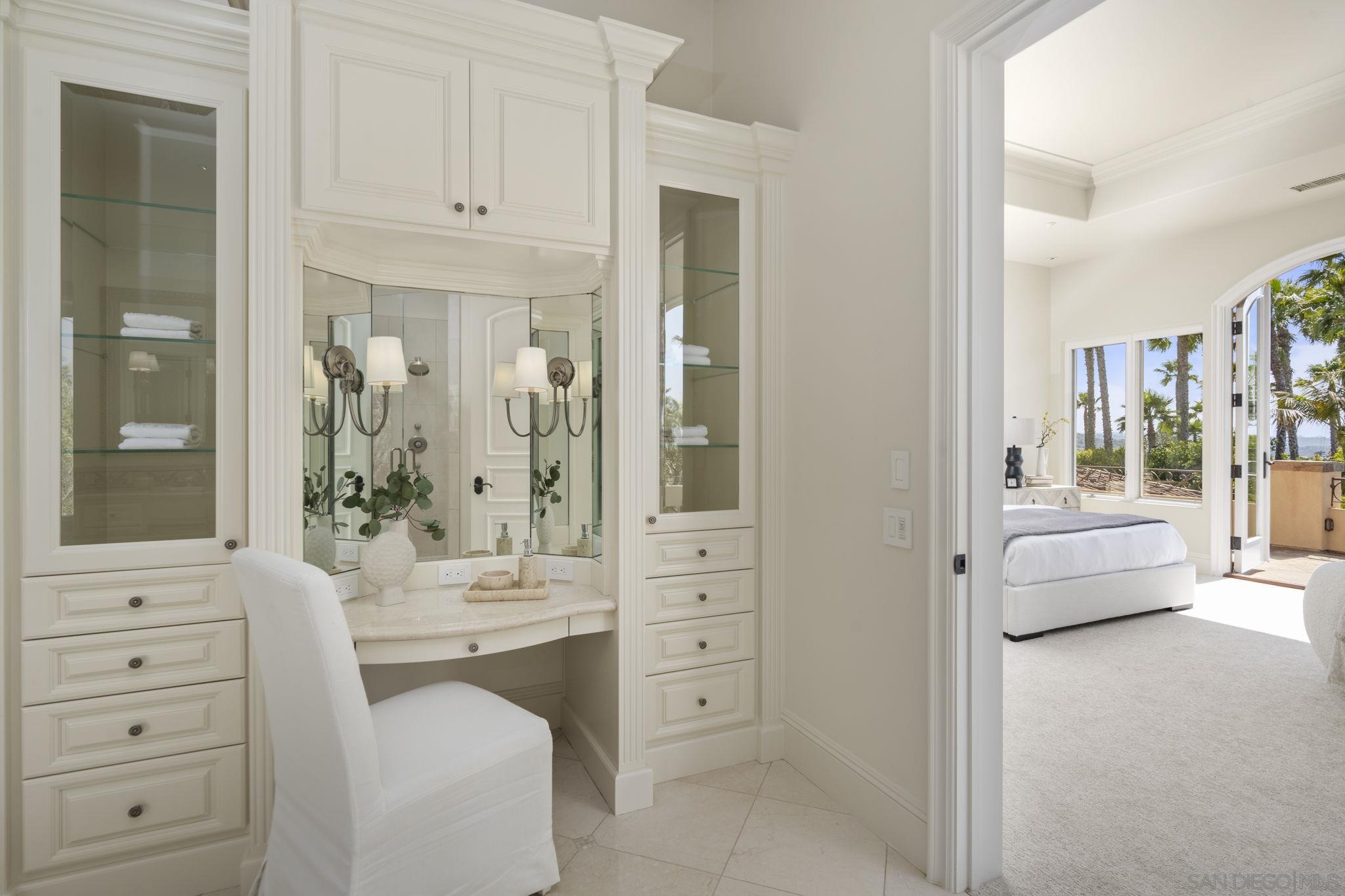 Detail Gallery Image 22 of 37 For 5980  Rancho Diegueno, Rancho Santa Fe,  CA 92067 - 7 Beds | 6/2 Baths