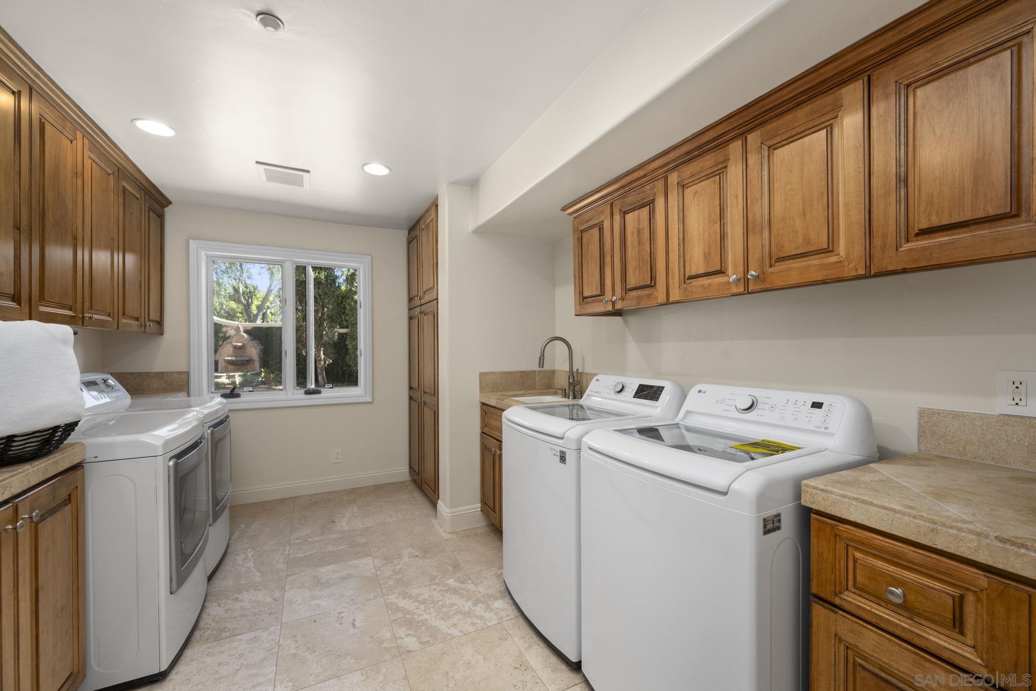 Detail Gallery Image 32 of 37 For 5980  Rancho Diegueno, Rancho Santa Fe,  CA 92067 - 7 Beds | 6/2 Baths