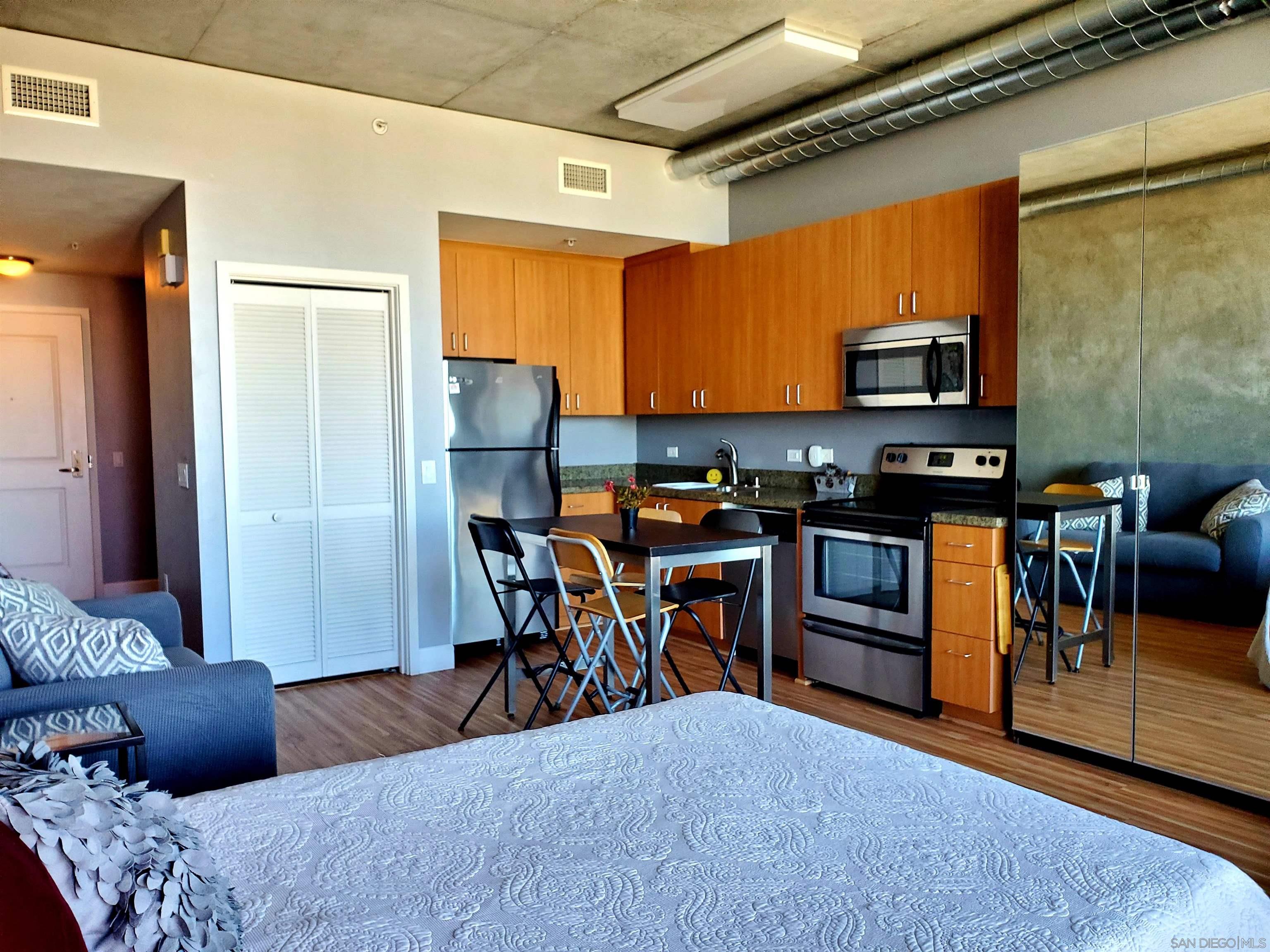 Detail Gallery Image 3 of 5 For 1080  Park Blvd  #1612,  San Diego,  CA 92101 - 0 Beds | 1 Baths