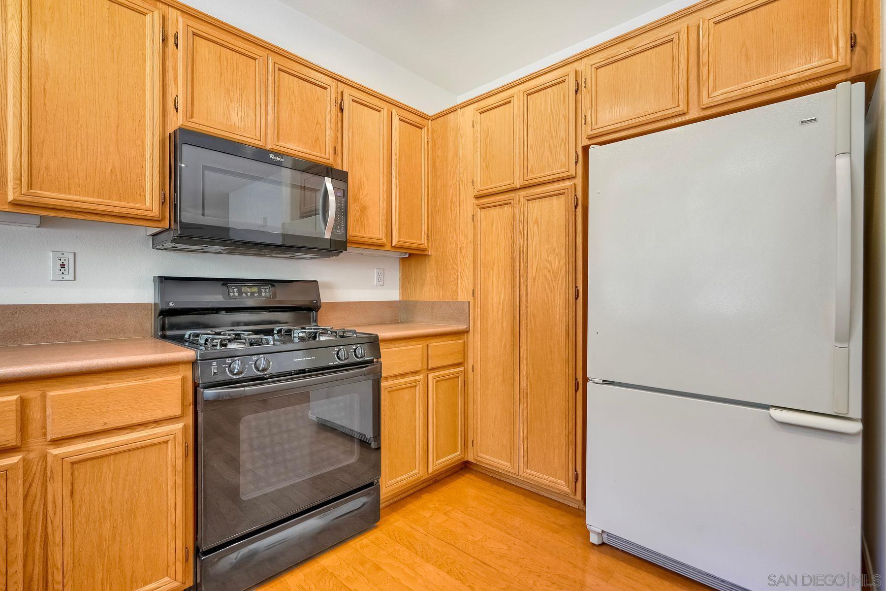 Detail Gallery Image 15 of 45 For 2991  West Canyon Avenue, San Diego,  CA 92123 - 3 Beds | 2/1 Baths