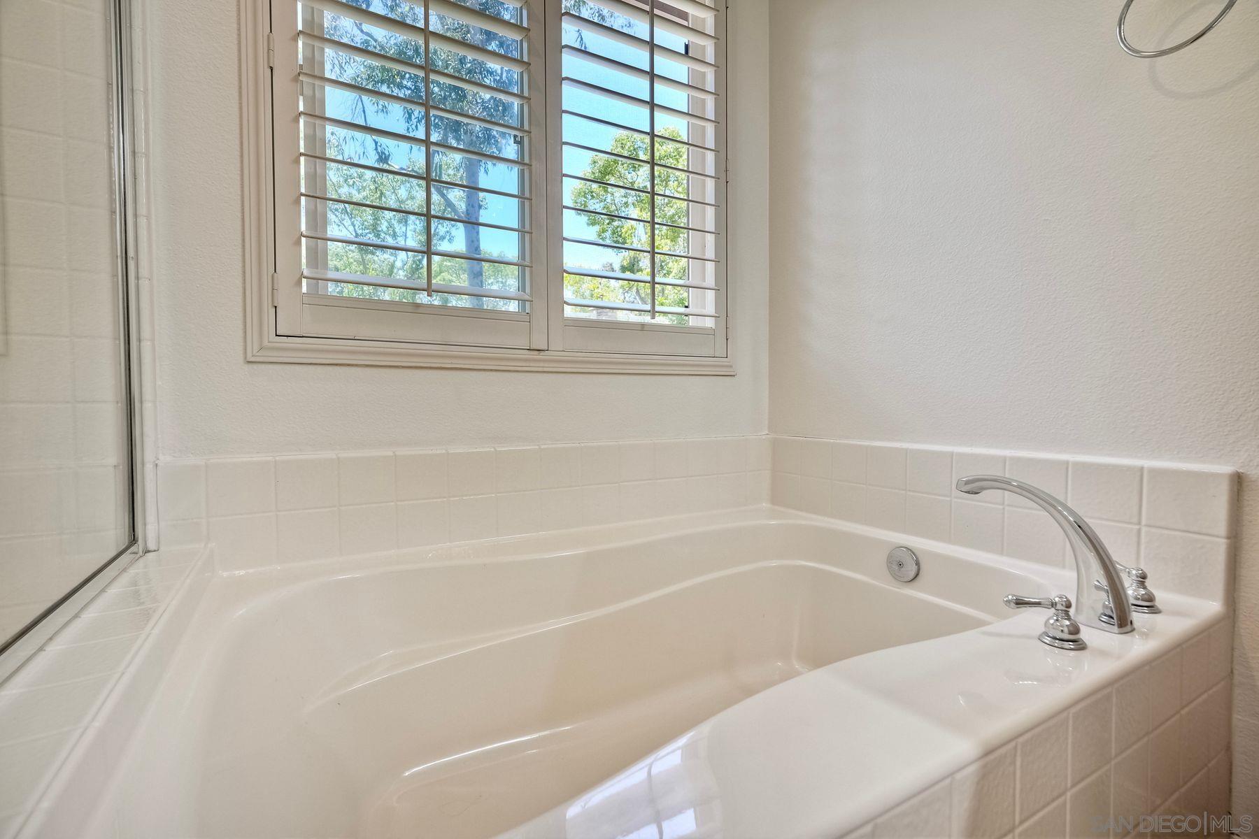 Detail Gallery Image 24 of 45 For 2991  West Canyon Avenue, San Diego,  CA 92123 - 3 Beds | 2/1 Baths