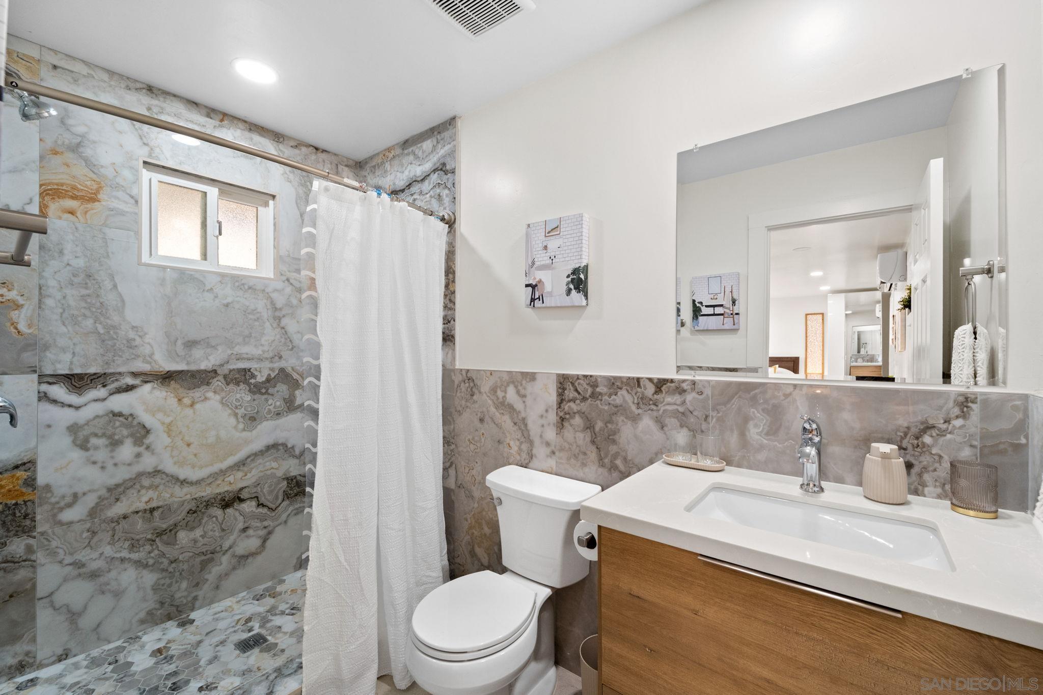 Detail Gallery Image 20 of 73 For 110  Maple St, San Diego,  CA 92103 - – Beds | – Baths