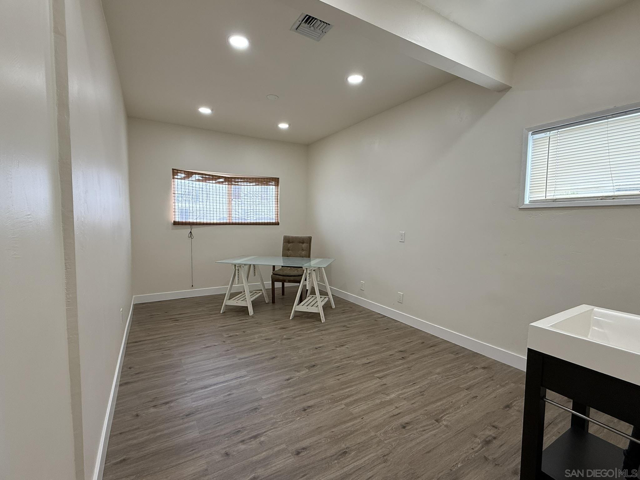 Detail Gallery Image 18 of 21 For 6527  La Jolla Blvd, La Jolla,  CA 92037 - – Beds | – Baths