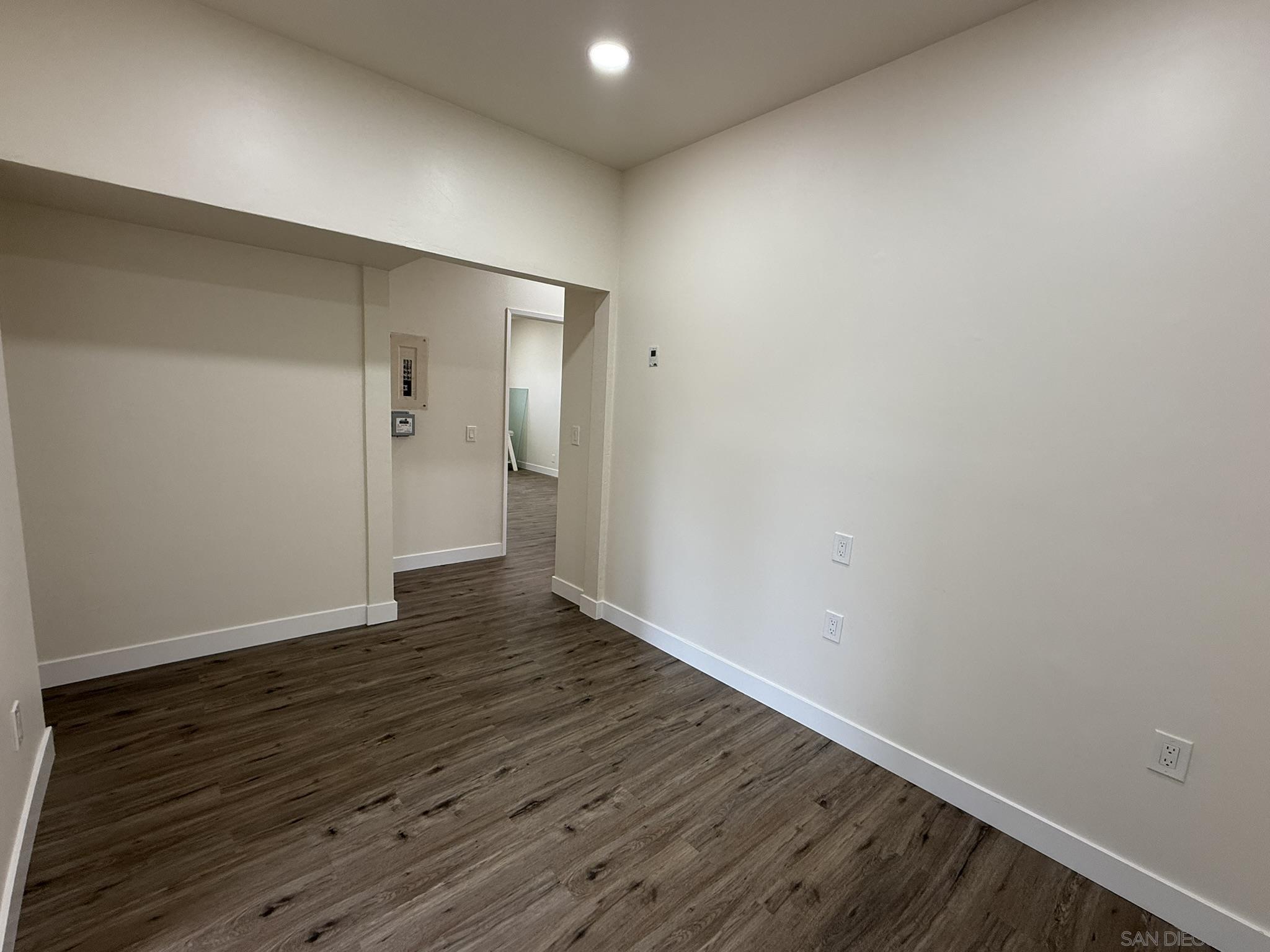 Detail Gallery Image 8 of 21 For 6527  La Jolla Blvd, La Jolla,  CA 92037 - – Beds | – Baths