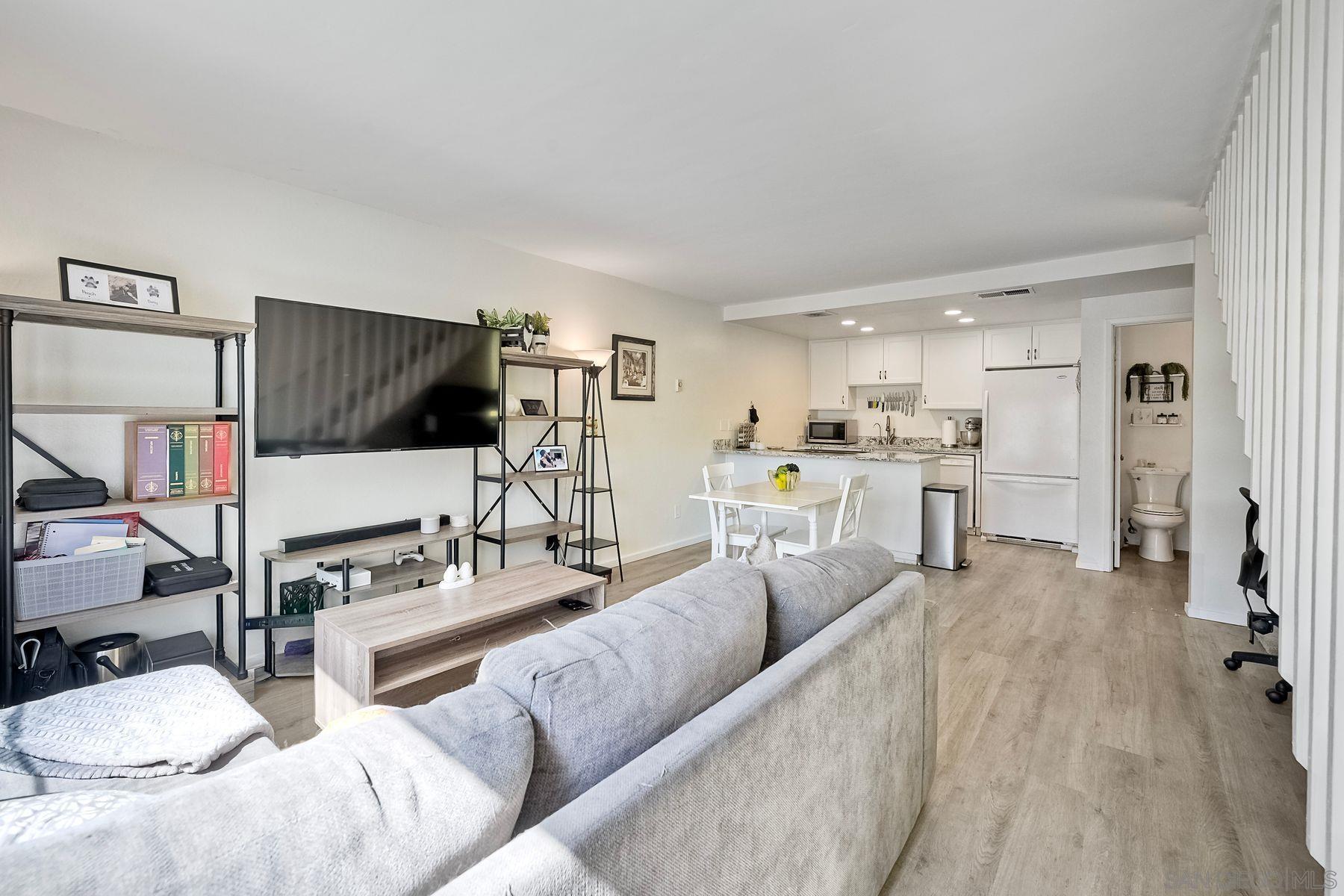 Detail Gallery Image 1 of 1 For 7178  Melody Ln, La Mesa,  CA 91942 - 1 Beds | 1/1 Baths