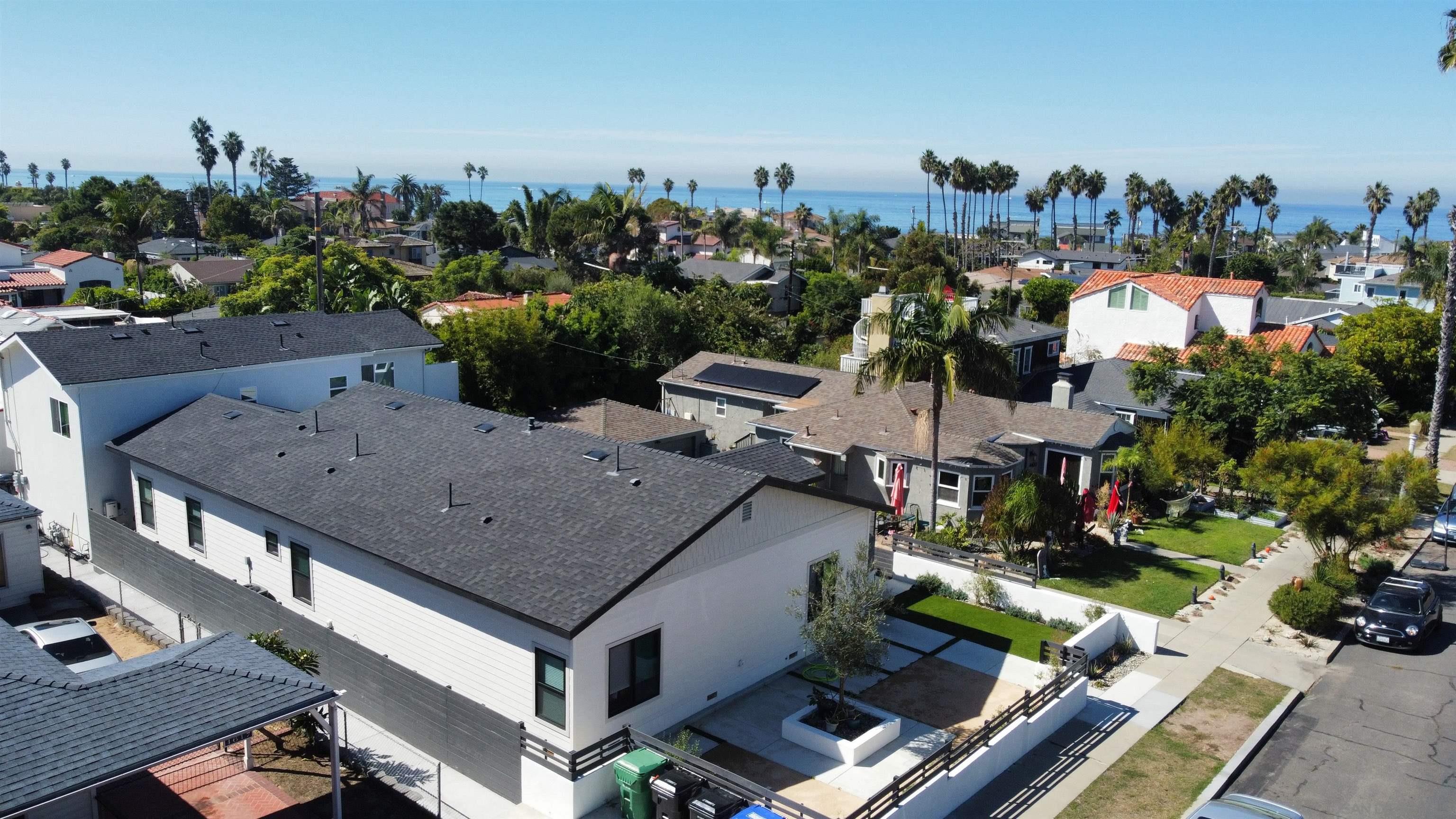 Detail Gallery Image 2 of 21 For 4625  Adair St, San Diego,  CA 92107 - 7 Beds | 5/1 Baths